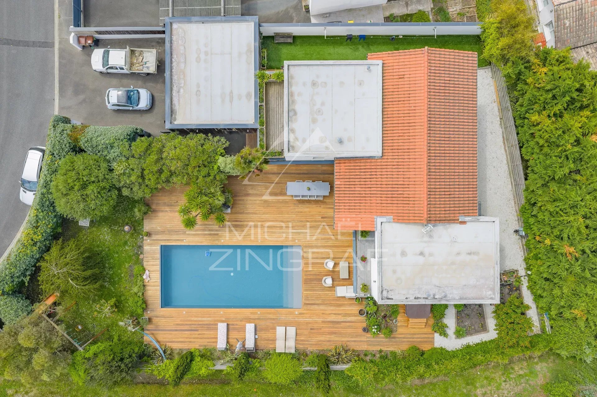 Zeitgenössische Villa am Port du Rocher
