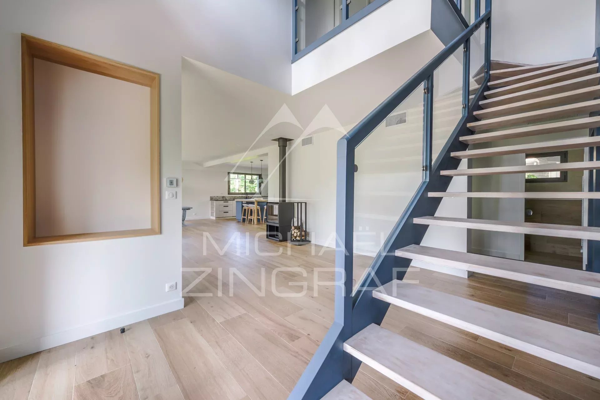 Renovated villa - 5 bedrooms - beach 50m away