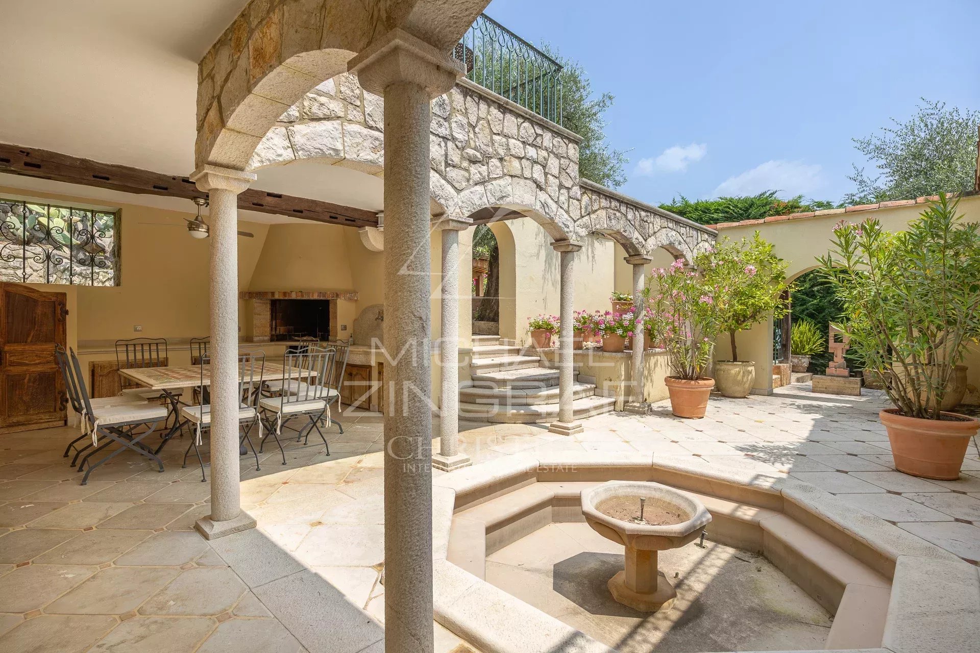 Domaine d’exception dans un cadre naturel préservé – Bar-sur-Loup