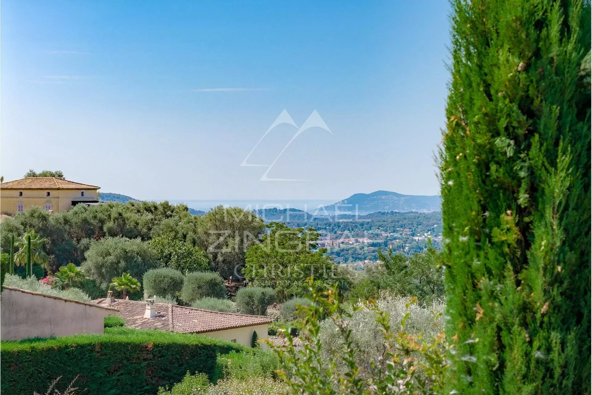 Plascassier – Provençal villa with sea views
