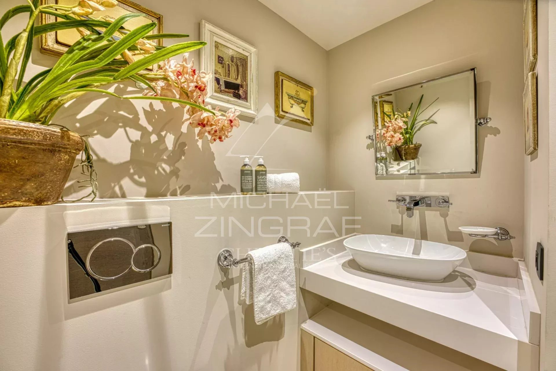 Appartement d'Exception avec Terrasses Panoramiques et Prestations Haut de Gamme