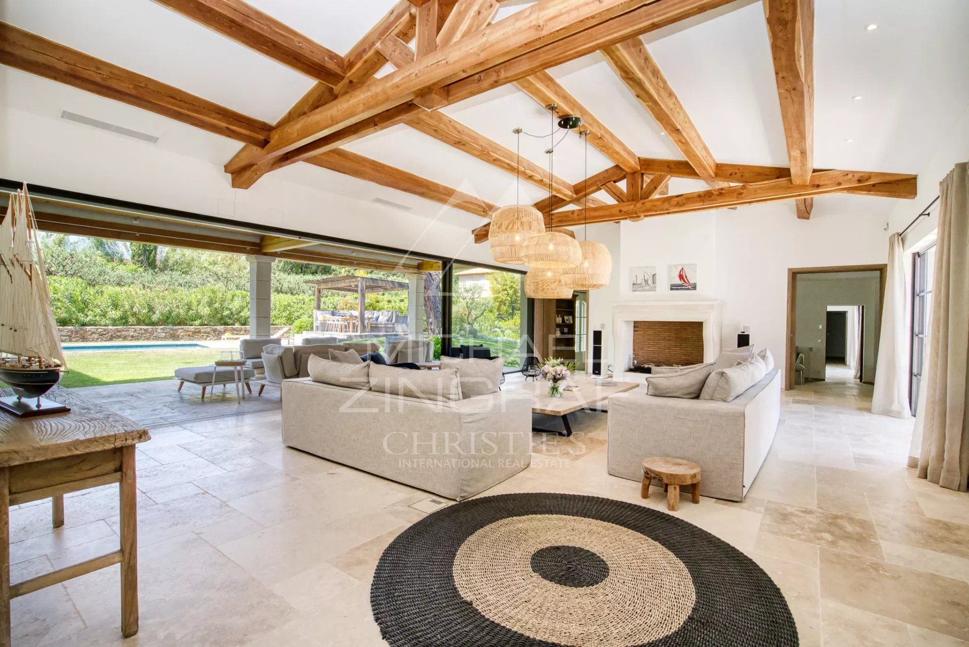 Saint-Tropez - Contemporary villa near the center