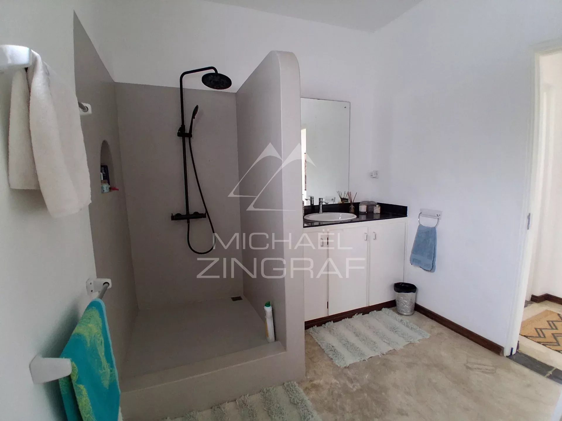 Furnished 4-Bedroom Family Home with Swimming Pool