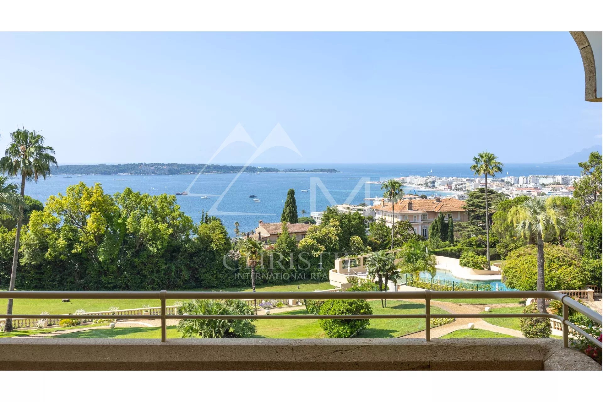 EXCLUSIVITE Appartement d'exception dans le quartier recherché de la Californie