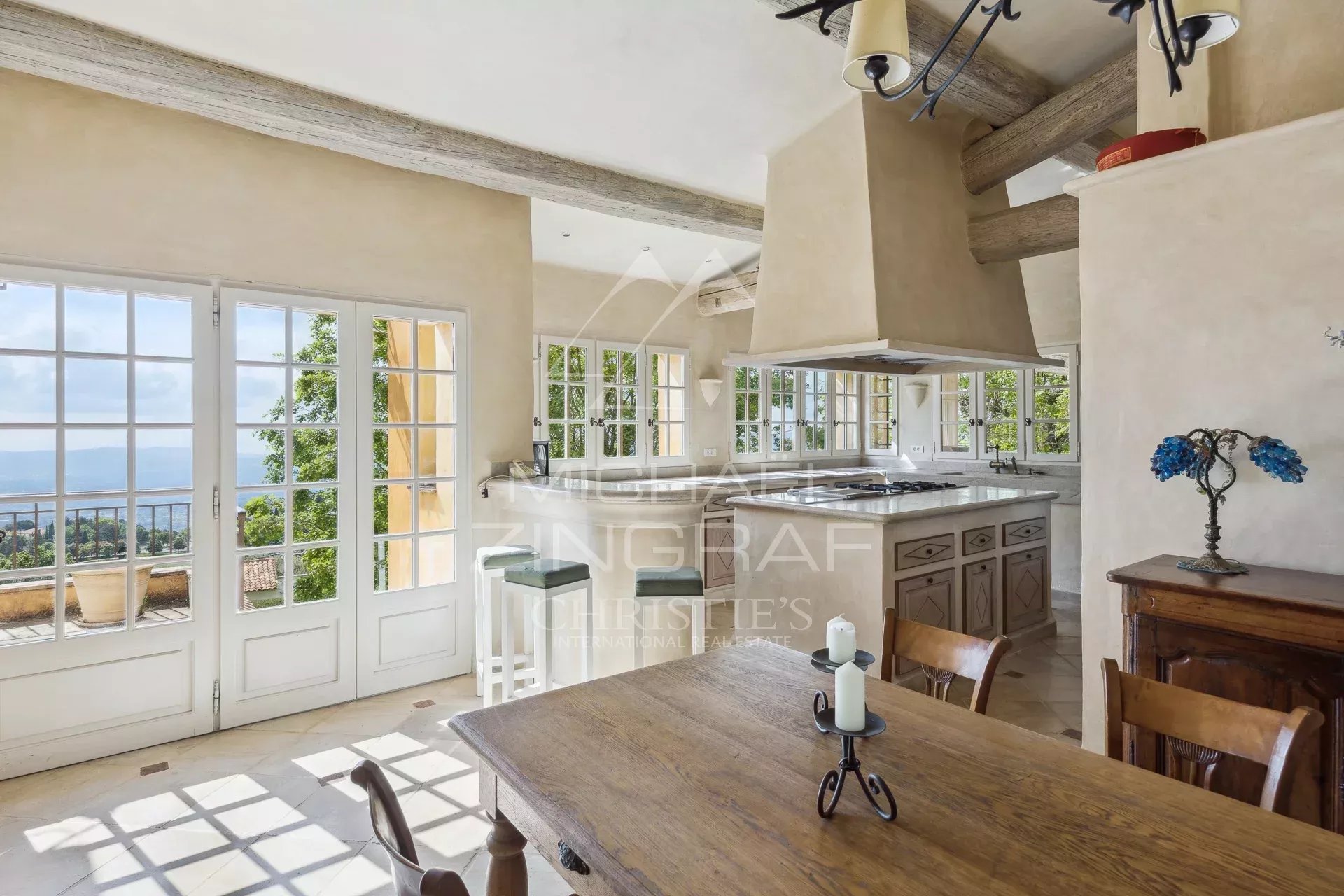 Superb 13-Room Bastide with Panoramic Views