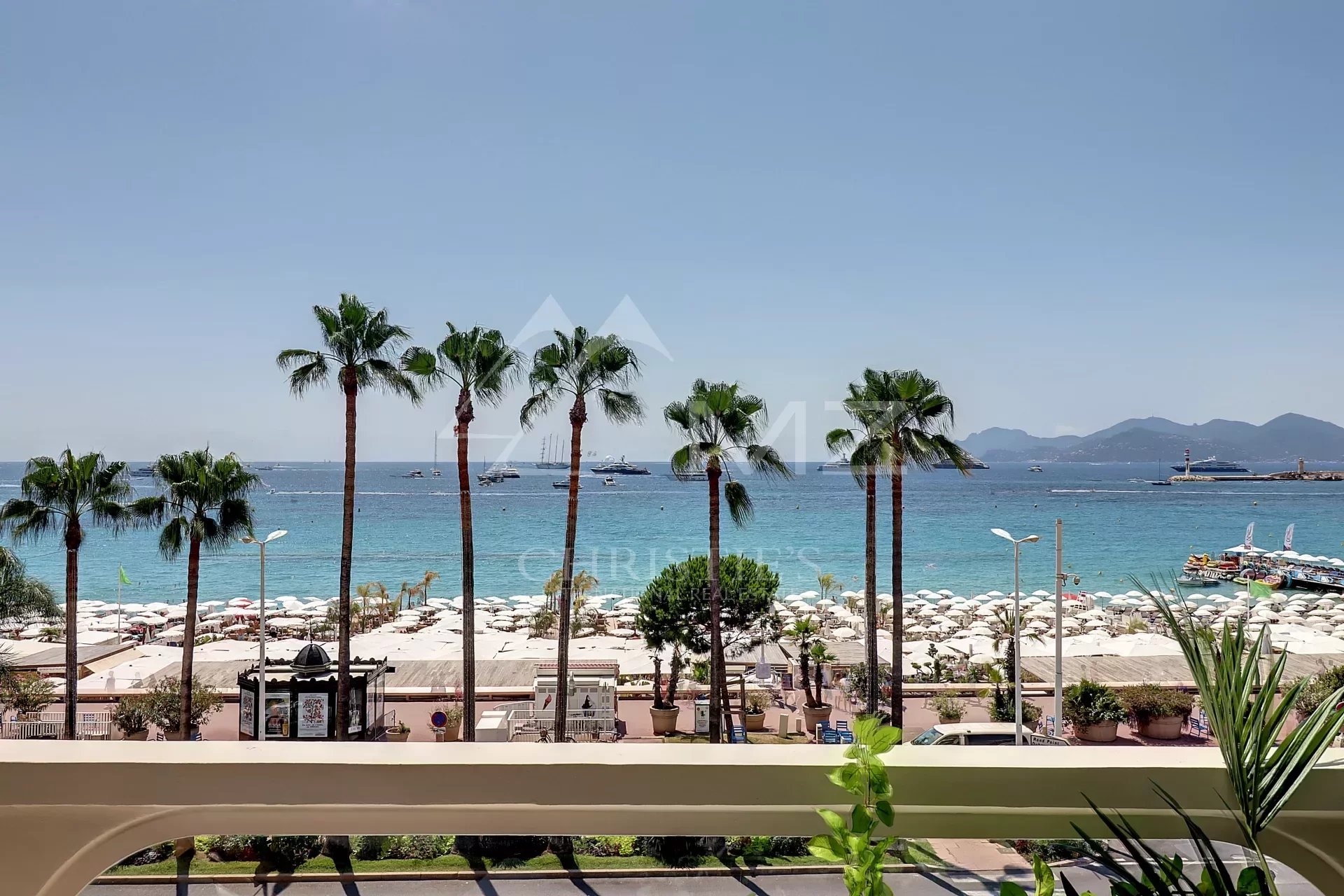 Cannes - Croisette - Somptueux appartement vue mer