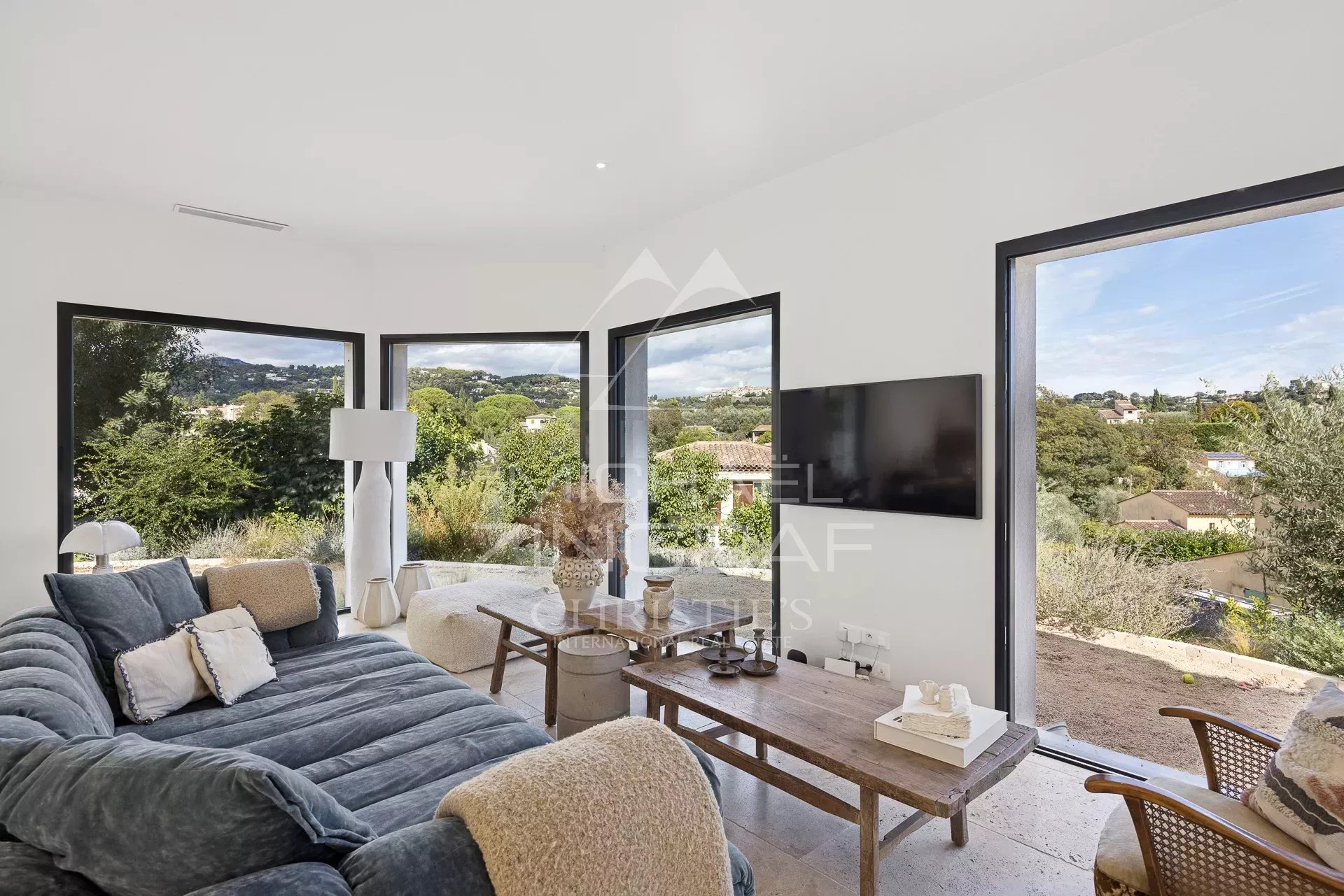 La Colle-sur-Loup: Zeitgenössische Villa mit Blick auf Saint-Paul-de-Vence