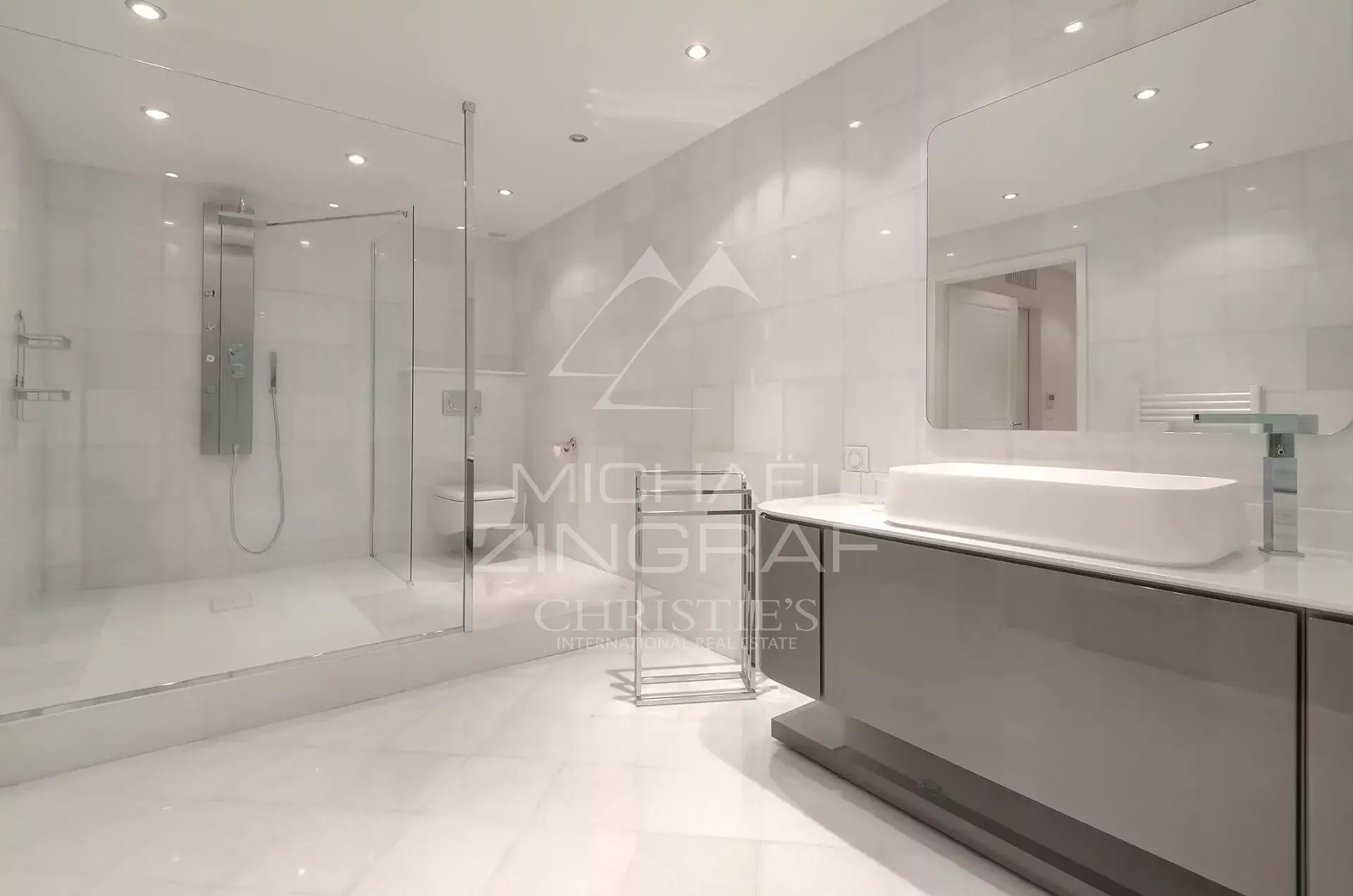 Cannes - Luxurious new built villa