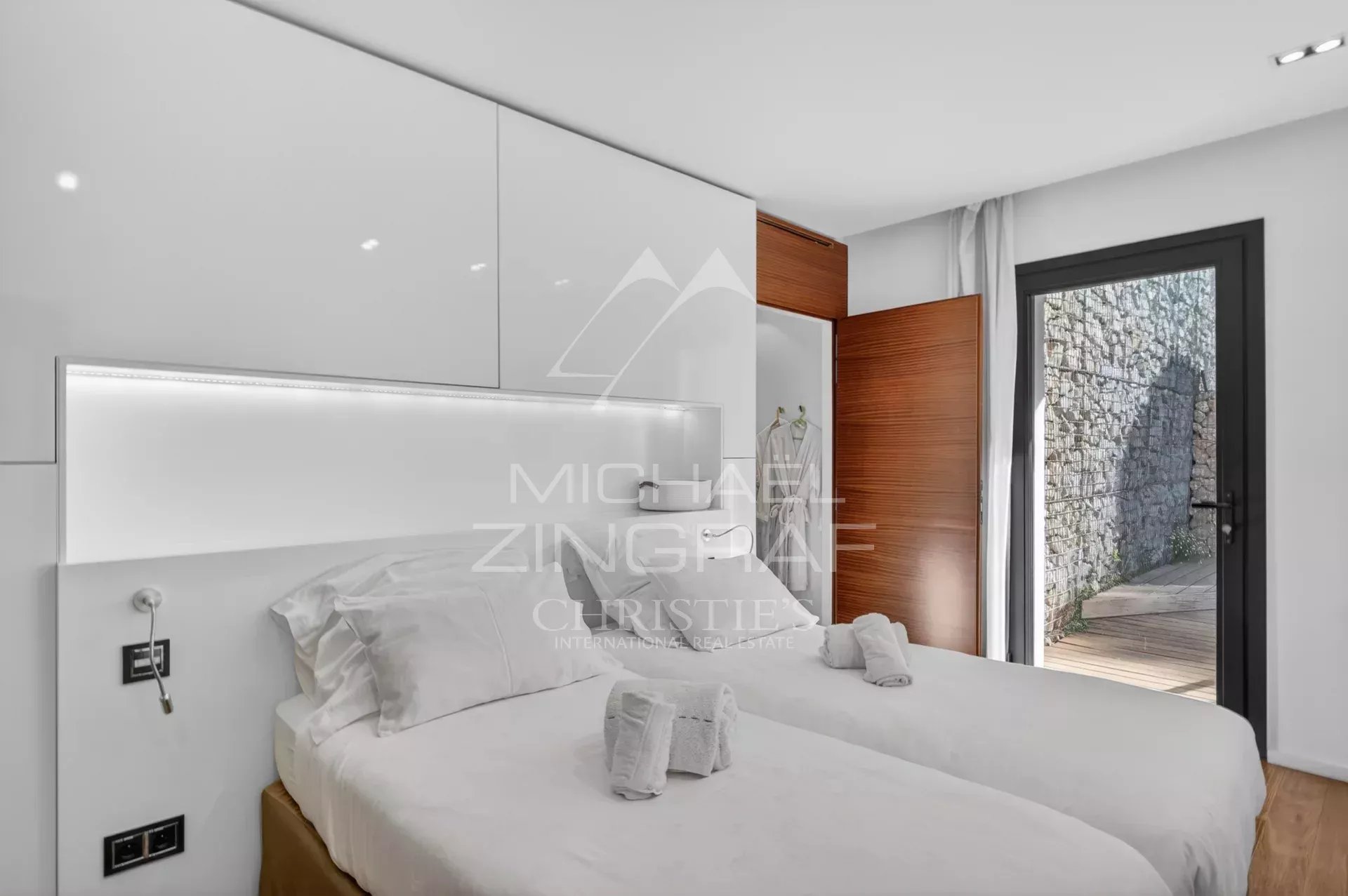 Magnifique Villa Contemporaine à louer vue mer imprenable proche Monaco
