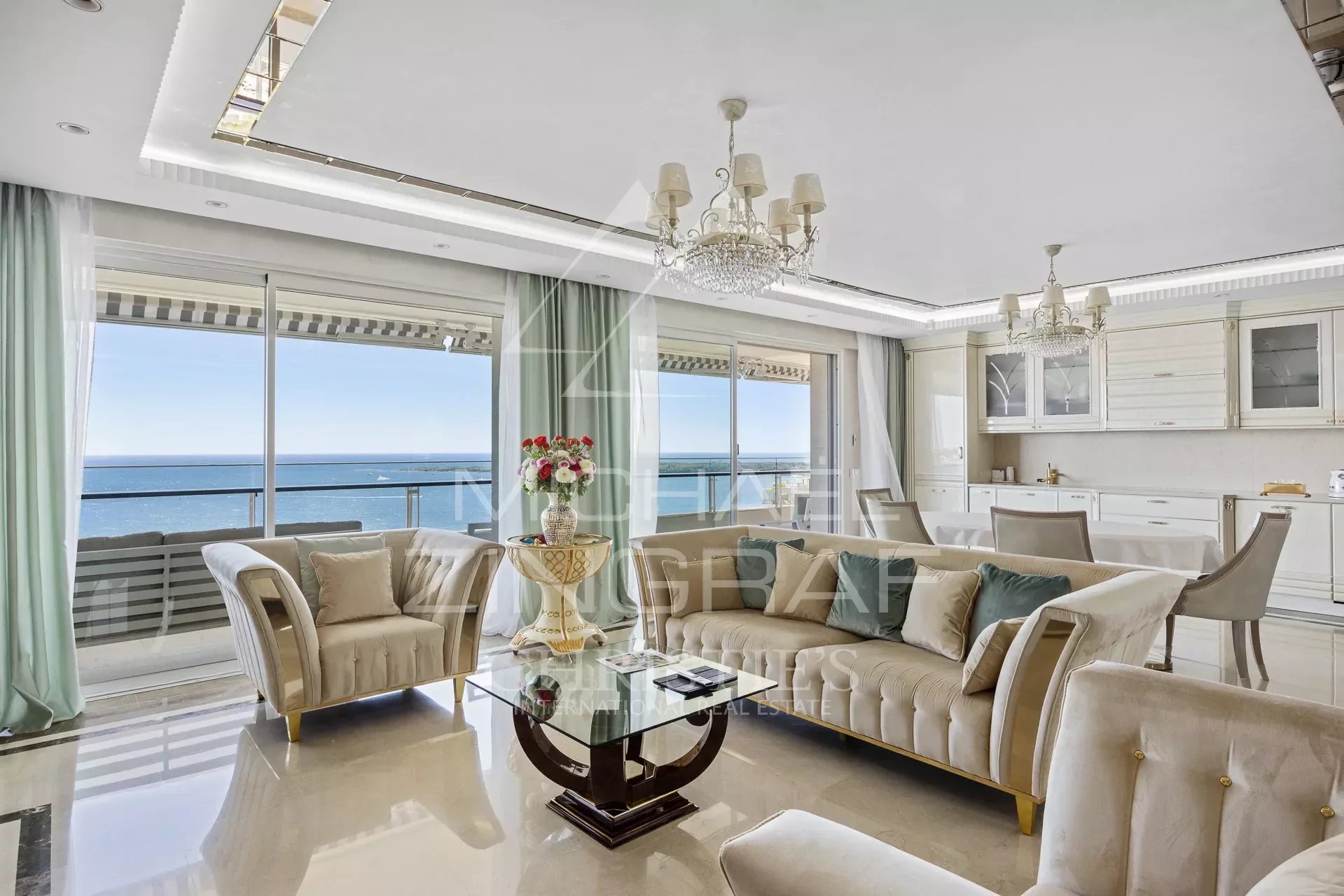 Magnificent Apartment with breathtaking sea view