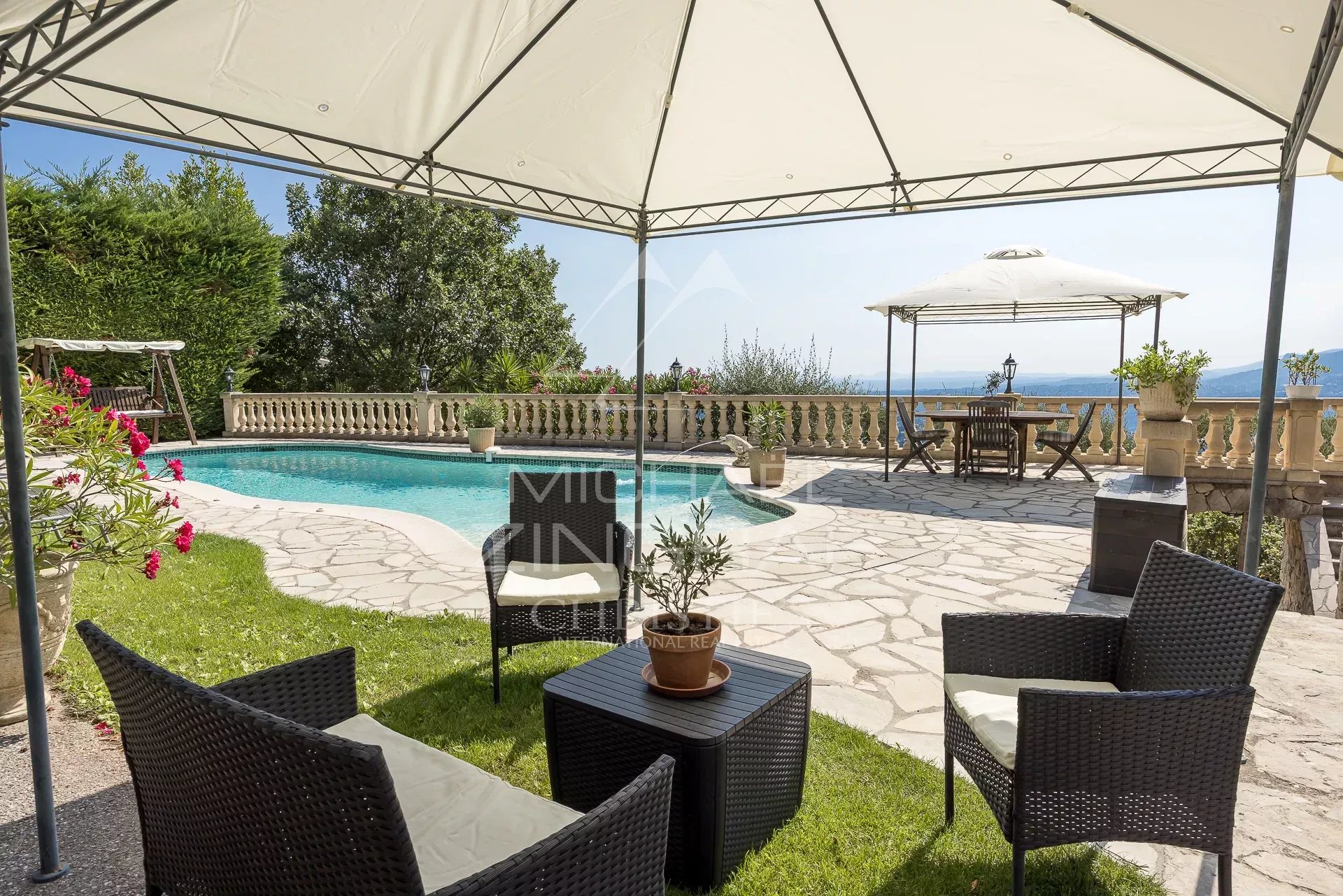 Close to Nice – Aspremont – Charming property with panoramic views