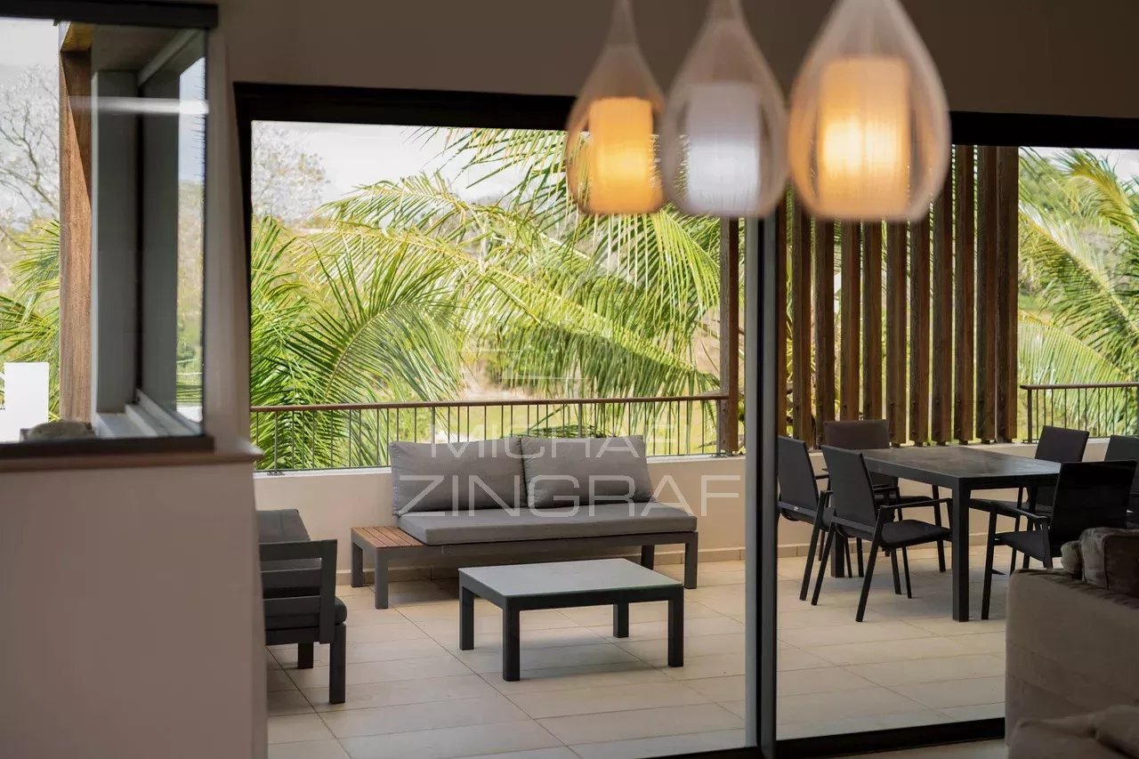 Penthouse with Golf View – Mont Choisy