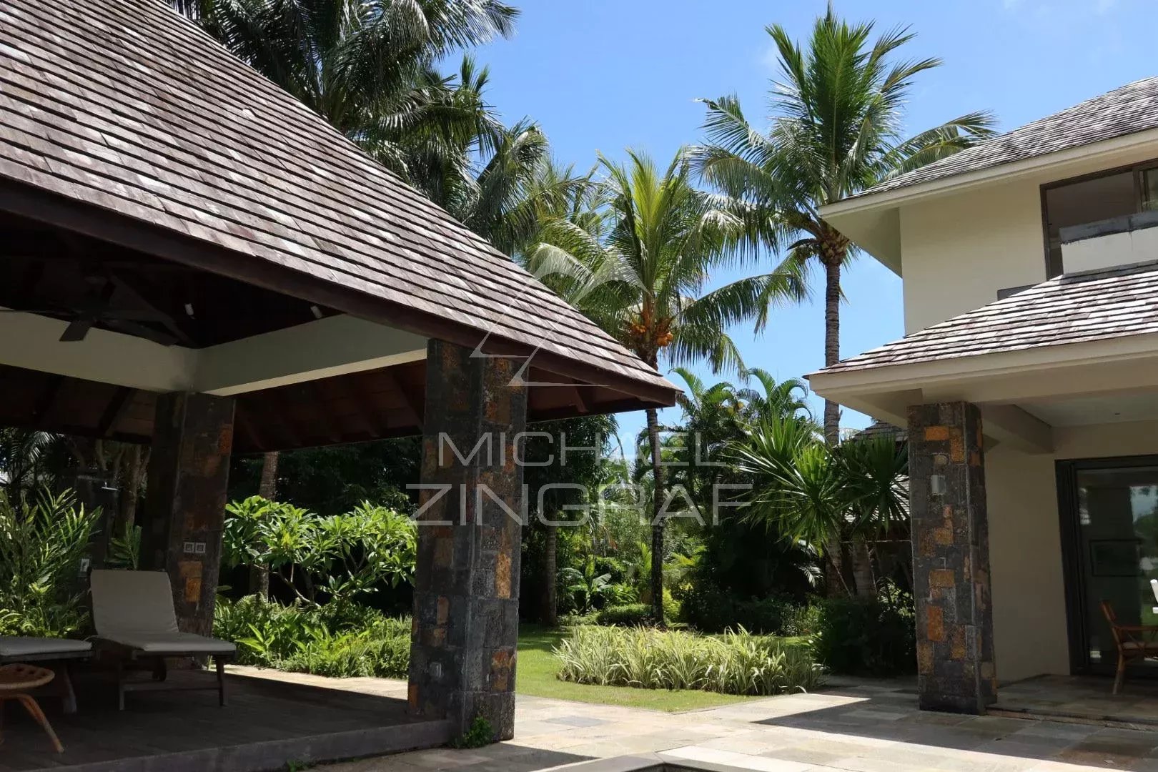 Villa de Prestige face au Golf – Anahita
