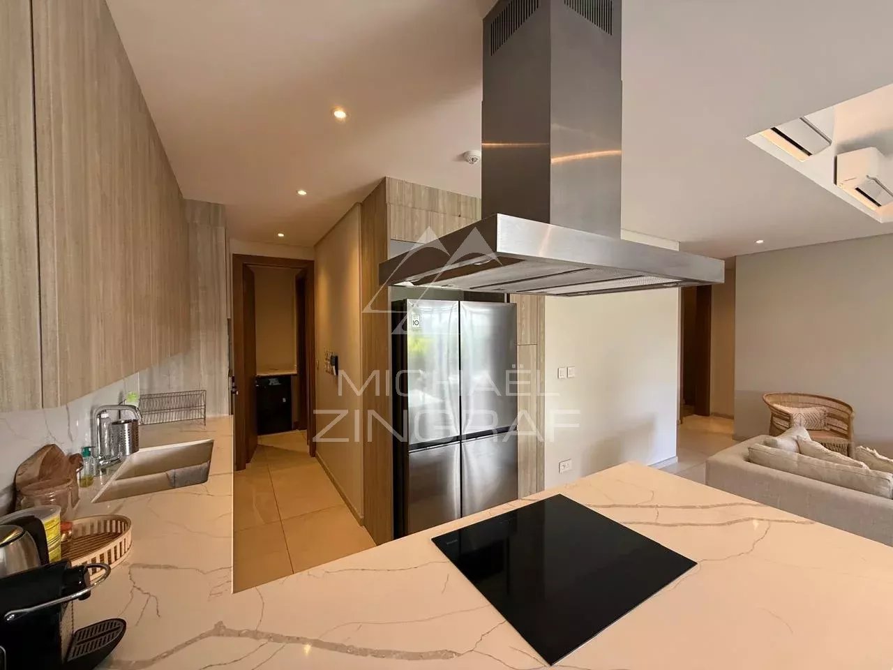 Élégant appartement 2 chambres en rez-de-jardin à Mont Choisy