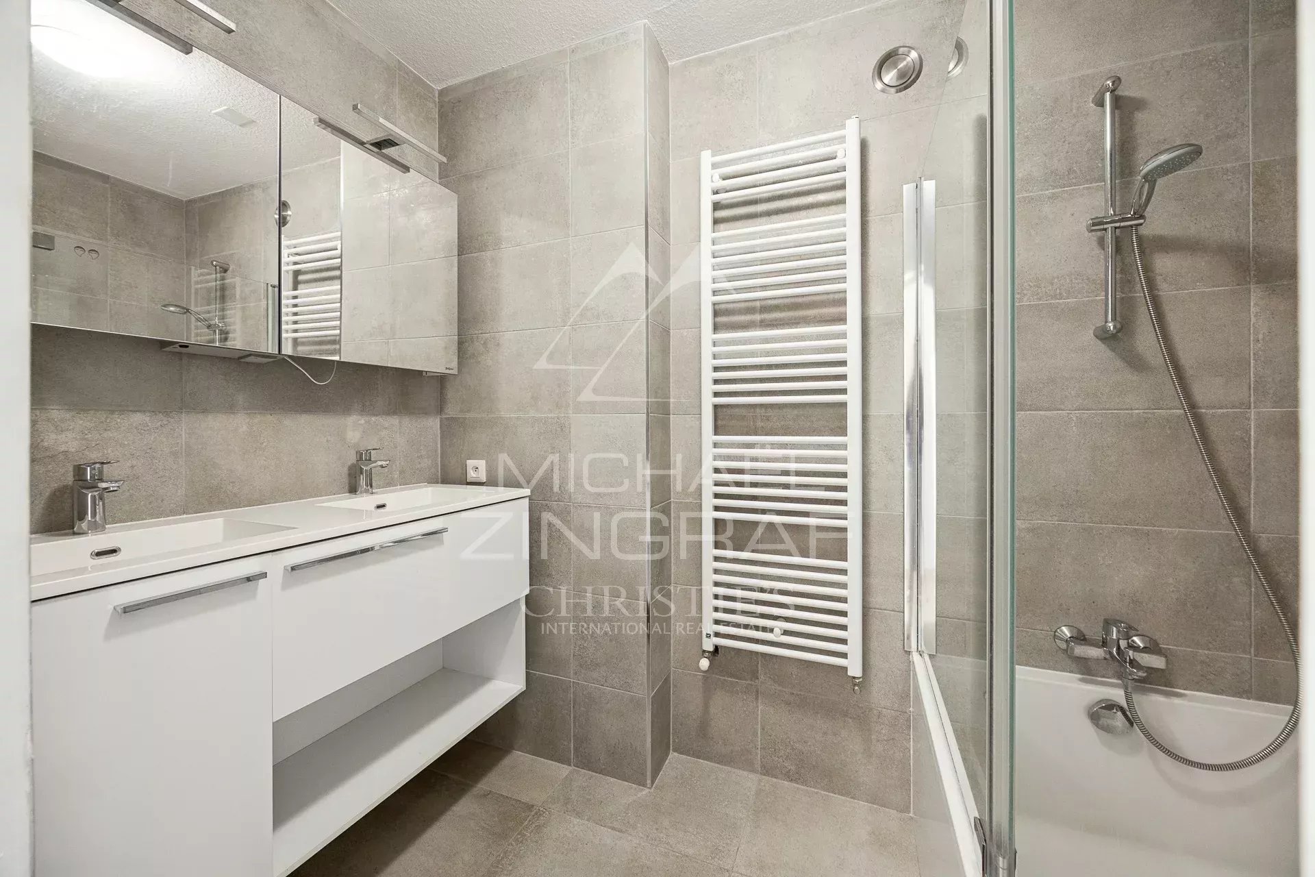 APPARTEMENT VUE MER AU COEUR DE LA VILLE