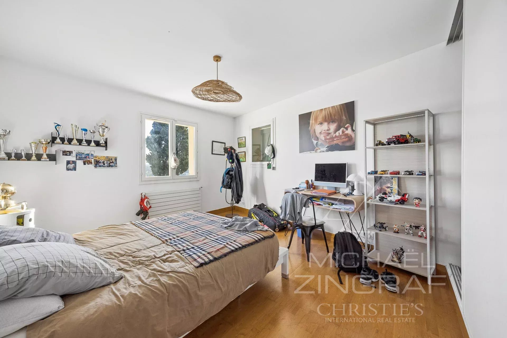 Family villa with panoramic views