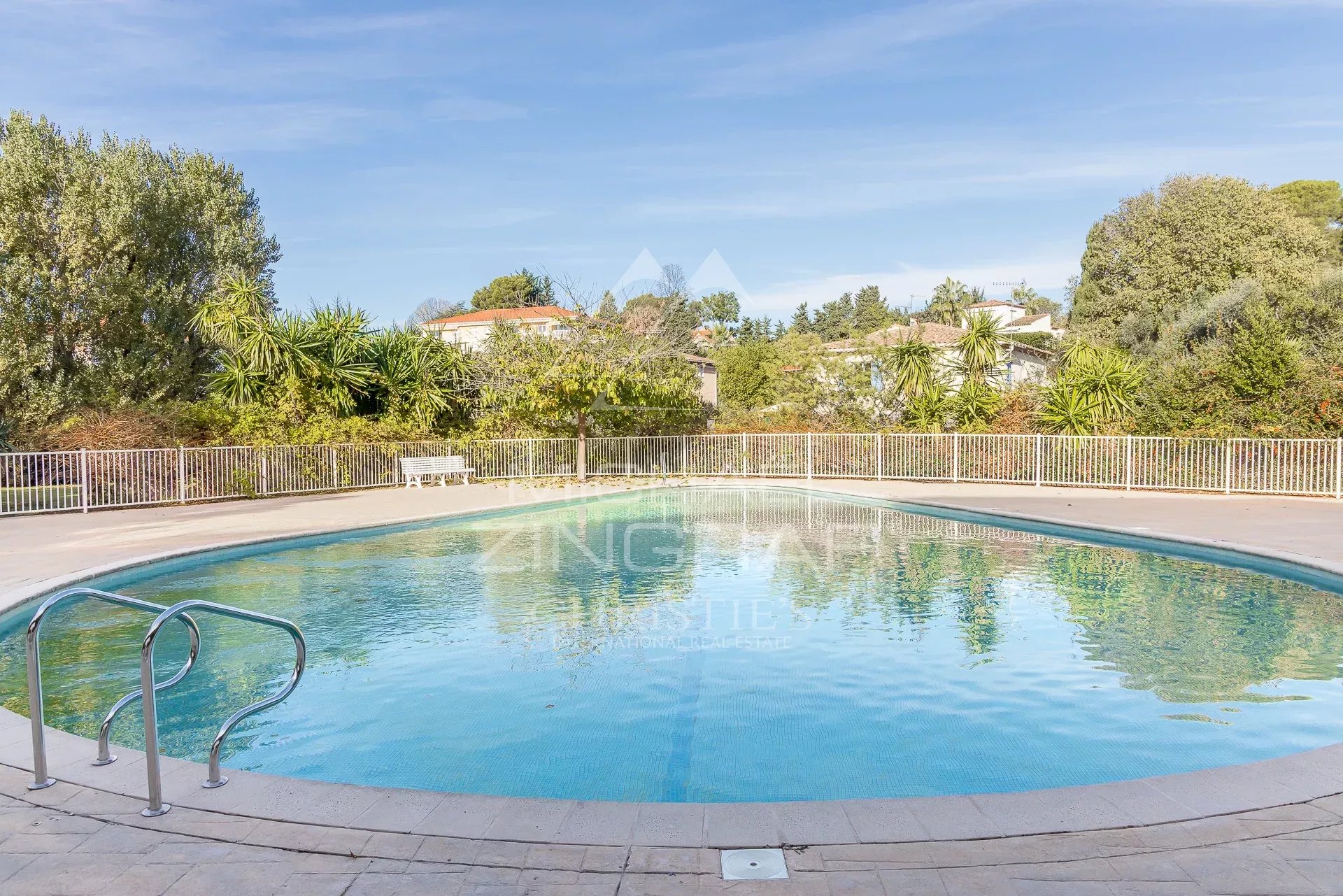 Exceptional Apartment with Terrace and High-End Amenities – Saint-Jean, Antibes