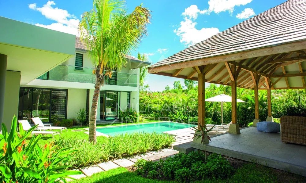 Exklusive 4 -Bedroom -Villa in der Nähe des Strandes - Black Riviere