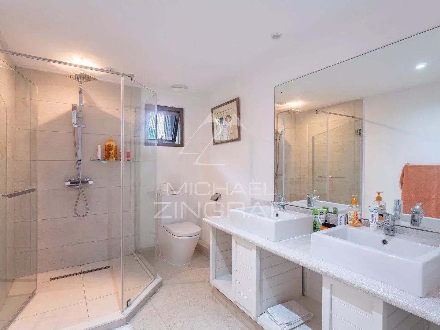 Elegant Fully Furnished 3-Bedroom En-Suite Duplex with Private Garden – Black River