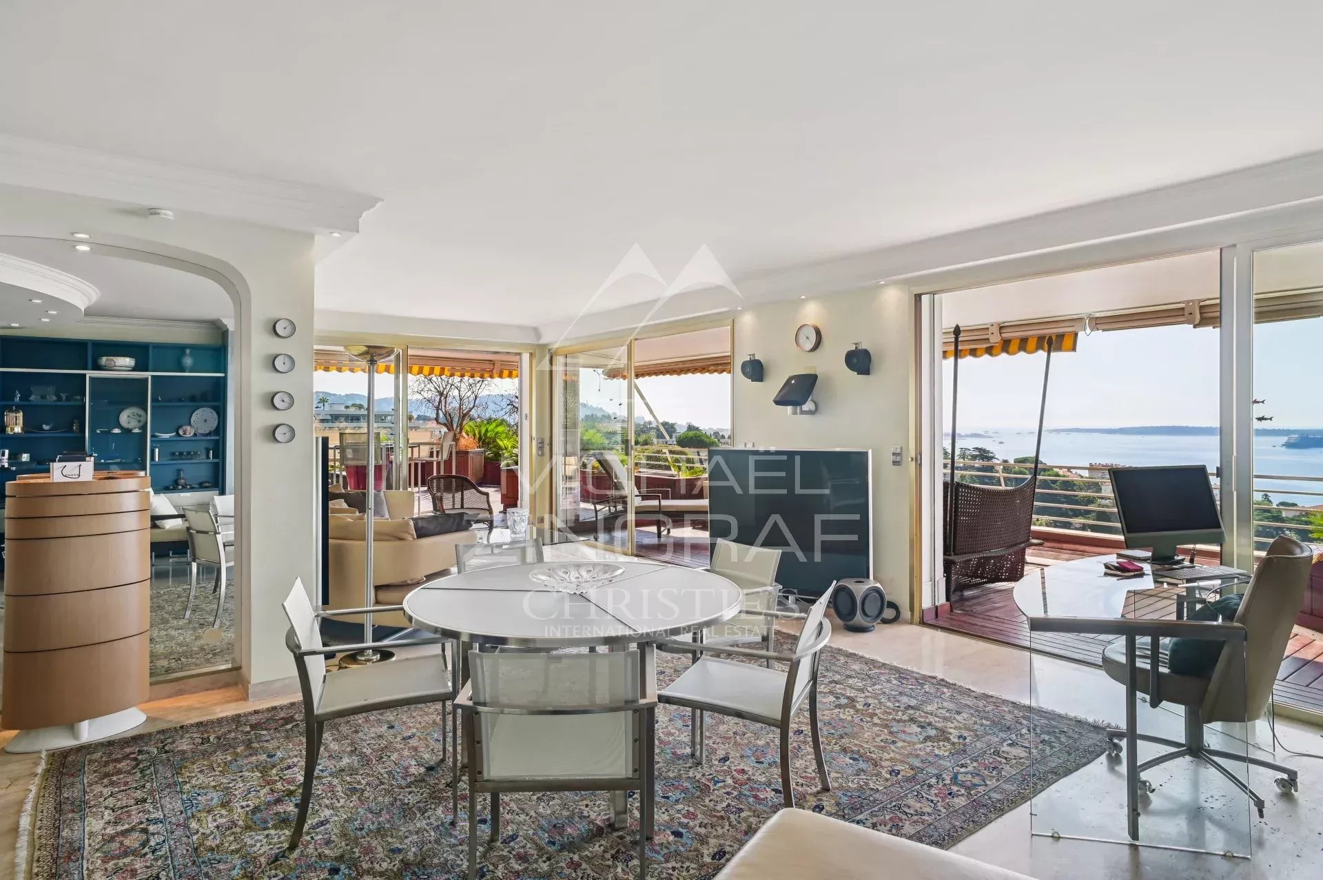 CANNES, CROIX DES GARDES – PANORAMABLICK AUF DAS MEER