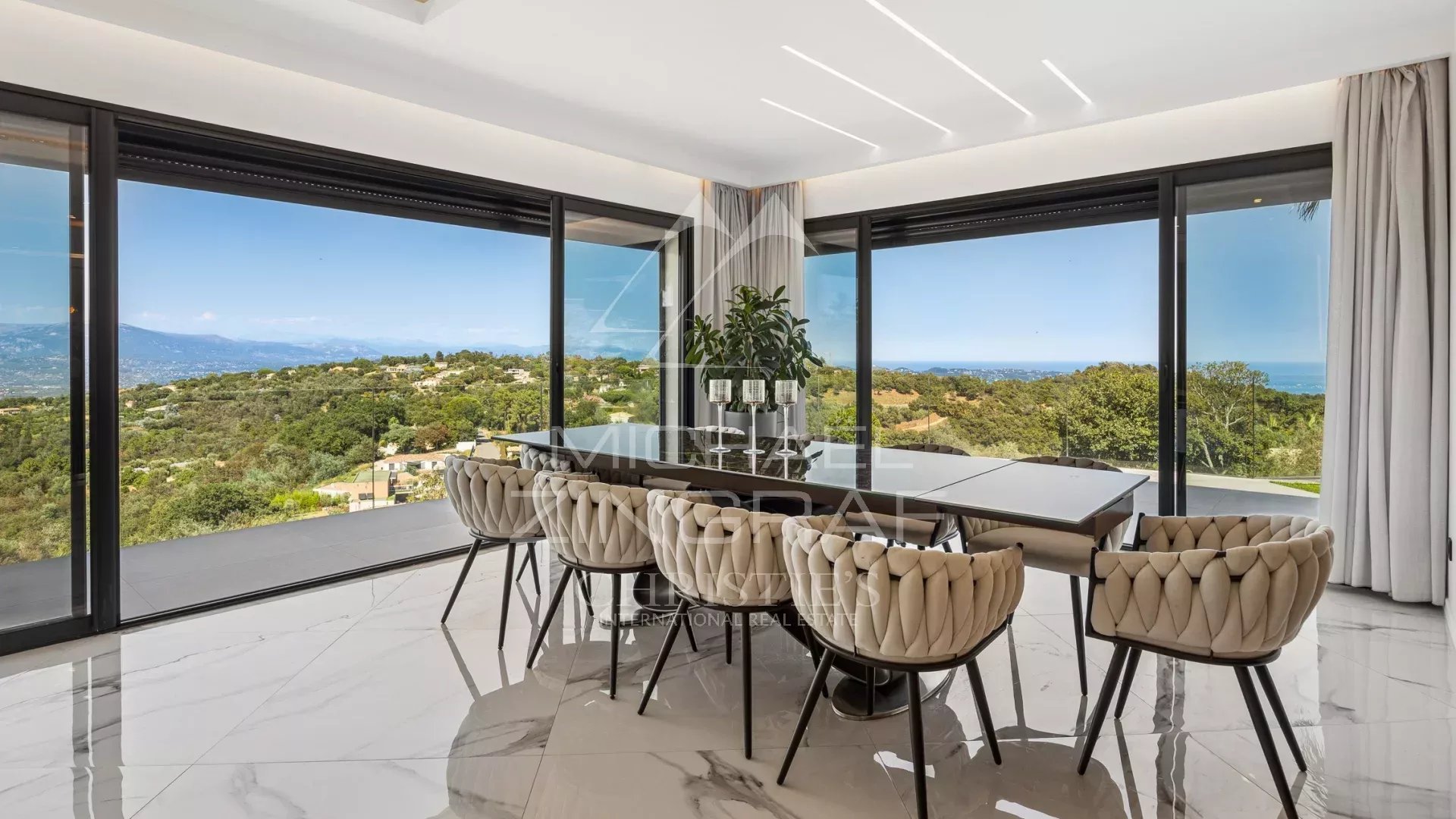 Tanneron – traumhafte Luxusvilla mit Meerblick