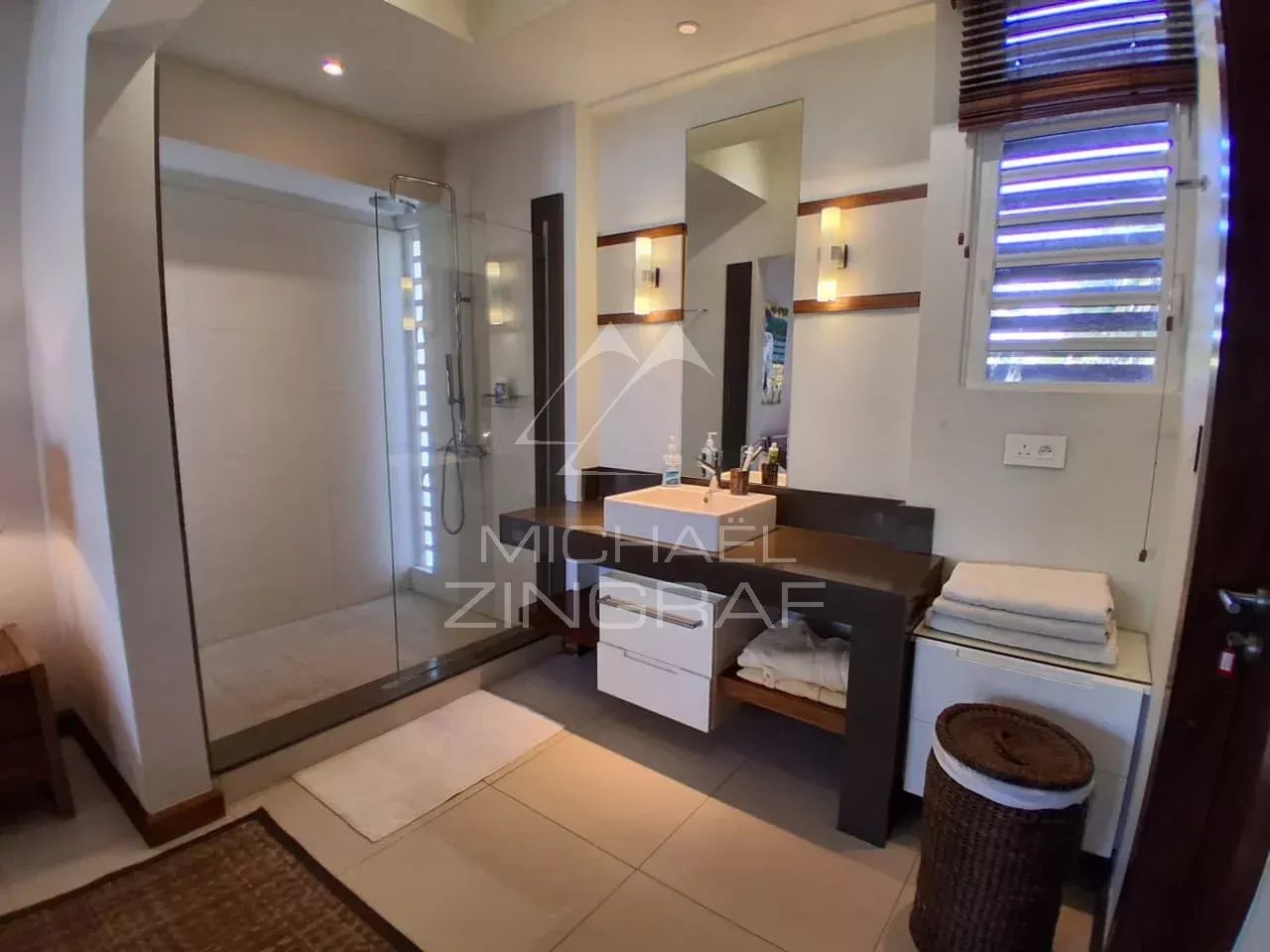 Mauritius - Rare opportunity : Luxury villa by the sea near Grand Bay - Pointe aux Canonniers