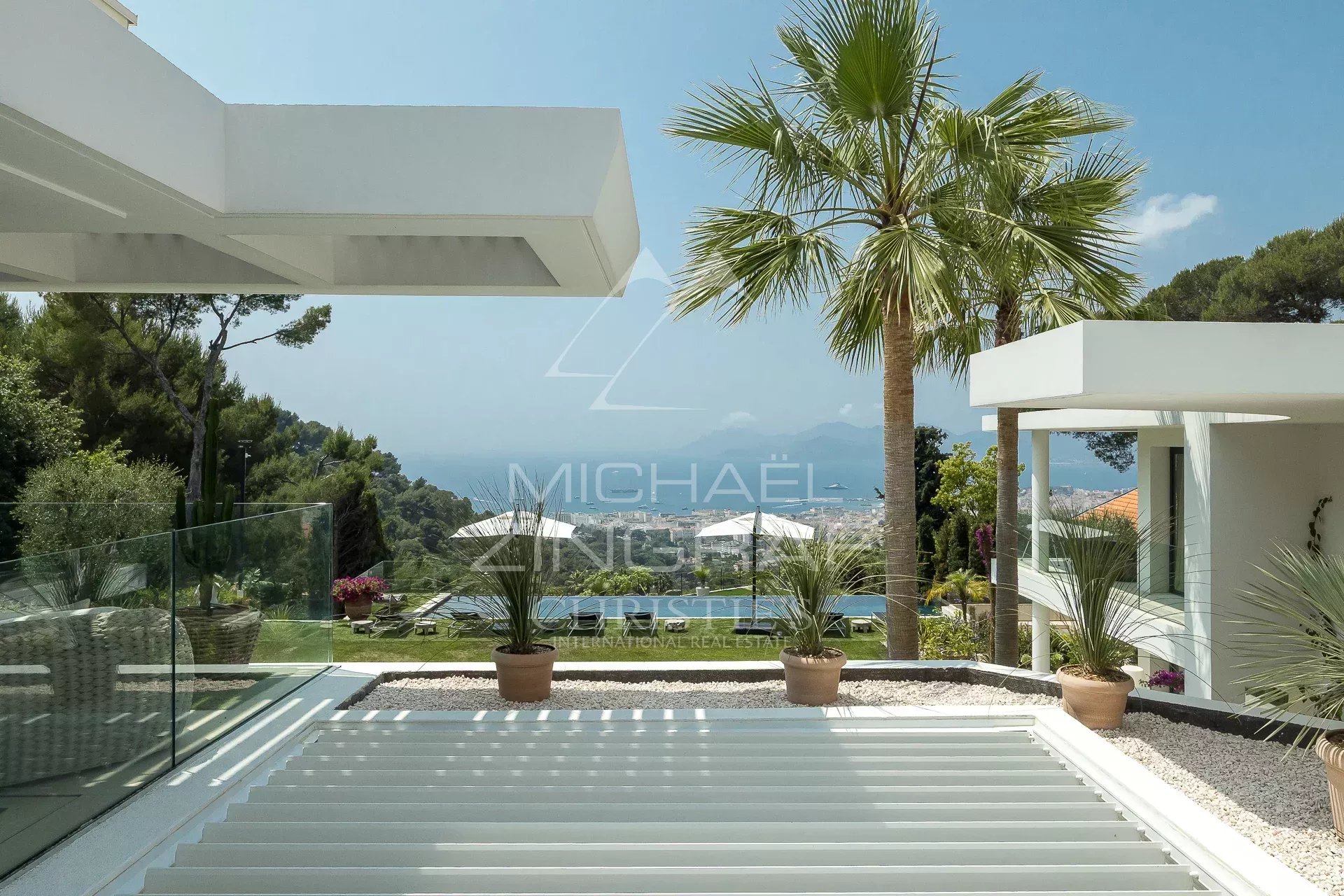 Cannes – Kalifornien – Moderne Villa