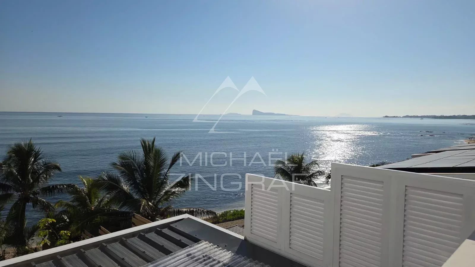 Exceptional Beachfront Penthouse in Pointe Aux canonniers