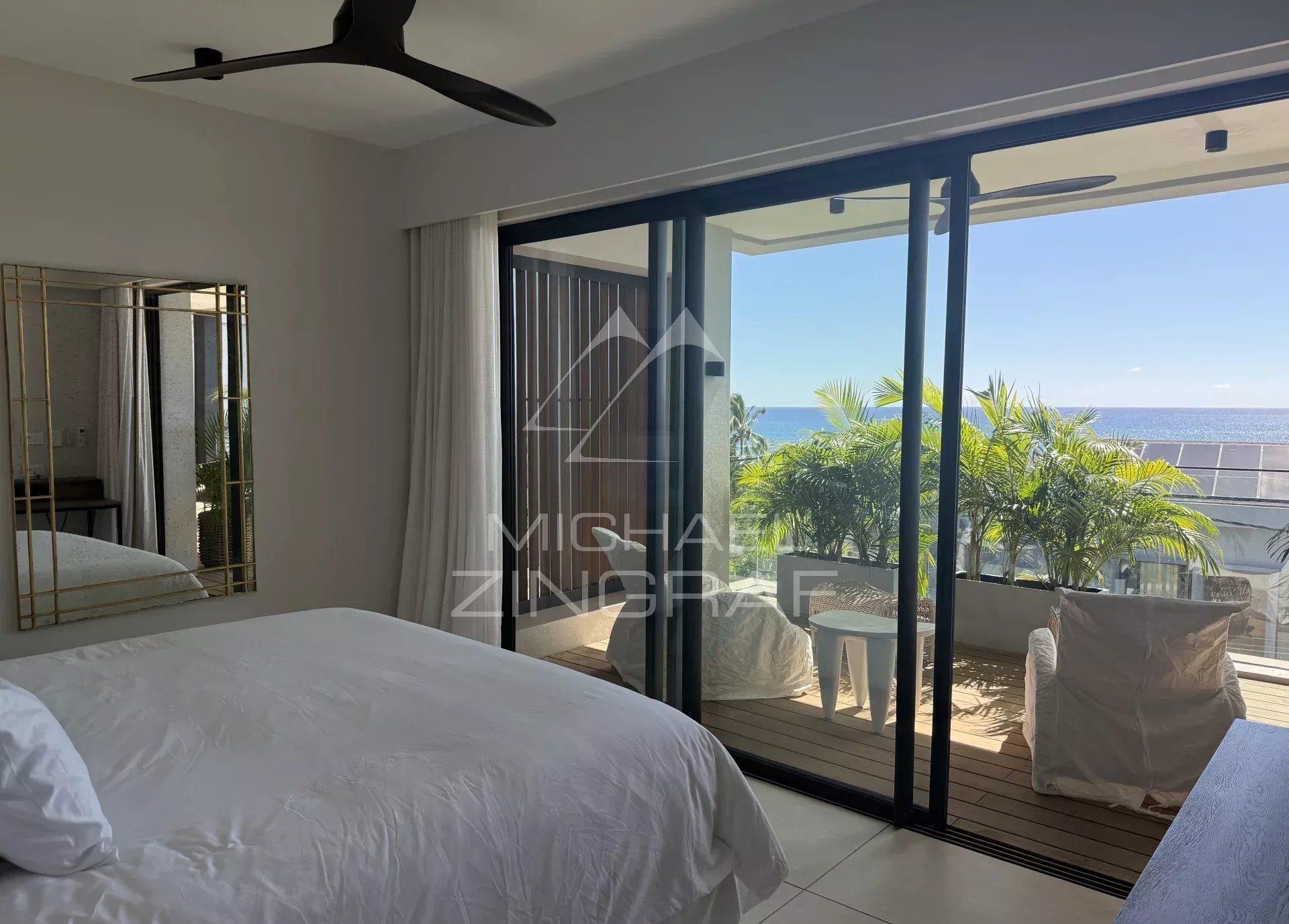 Luxury Penthouse with Sea Views – Pointe aux Canonniers