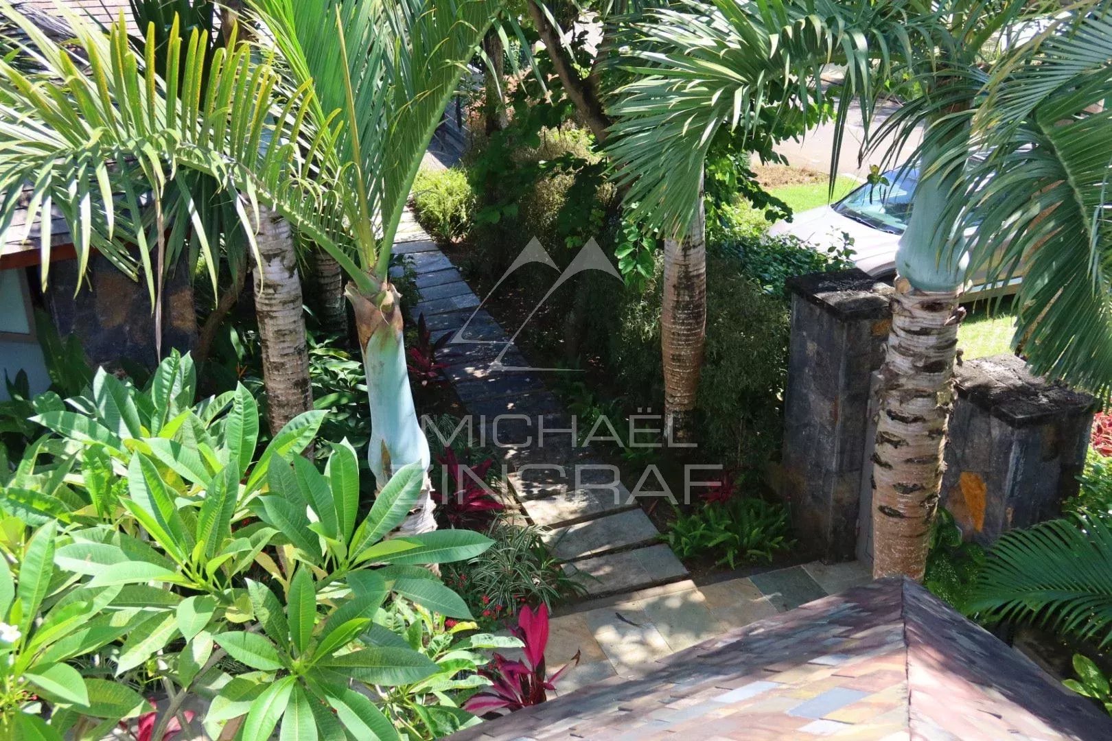 Villa de Prestige face au Golf – Anahita