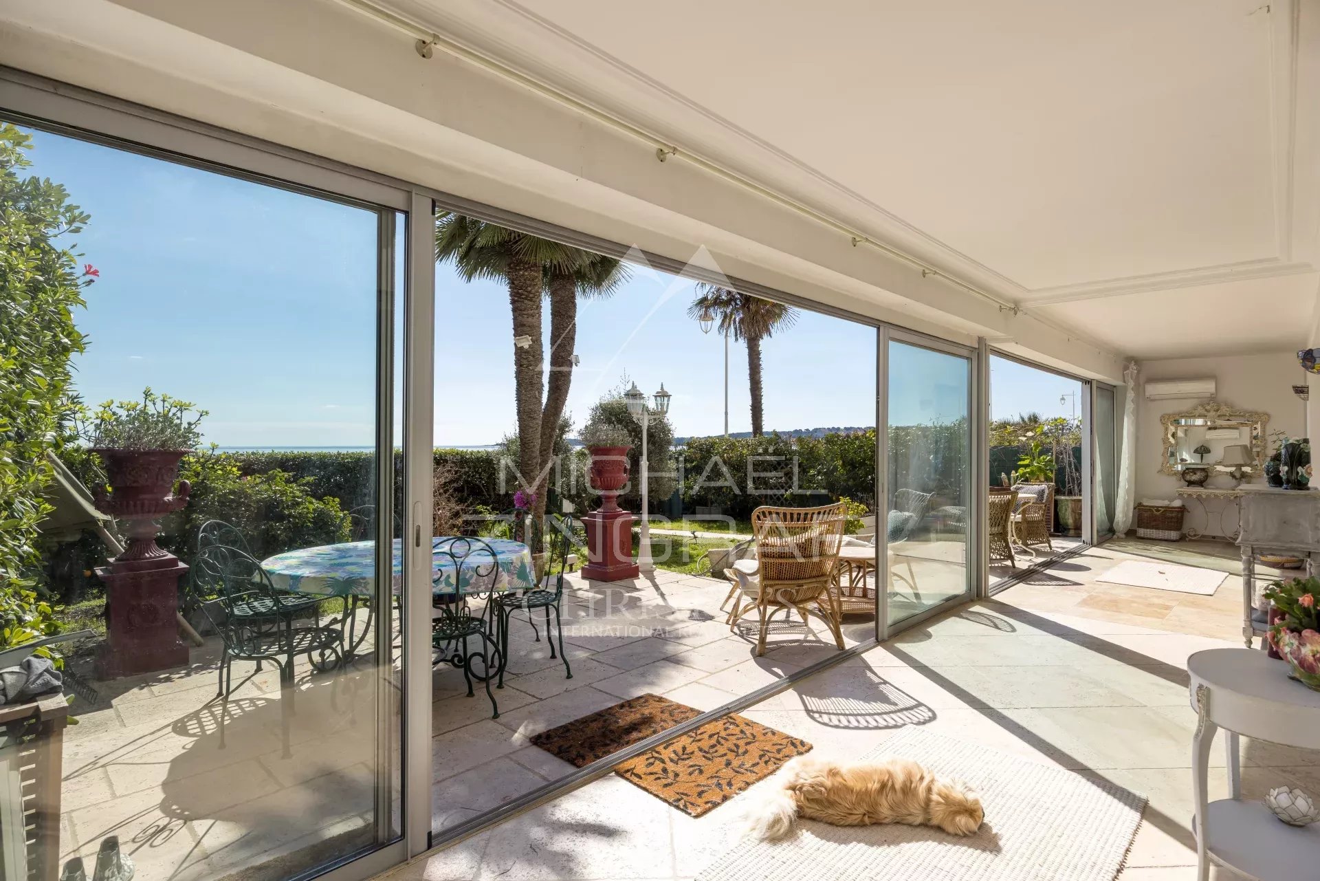 Cannes Palm Beach - Face à la mer, magnifique rez-de-jardin