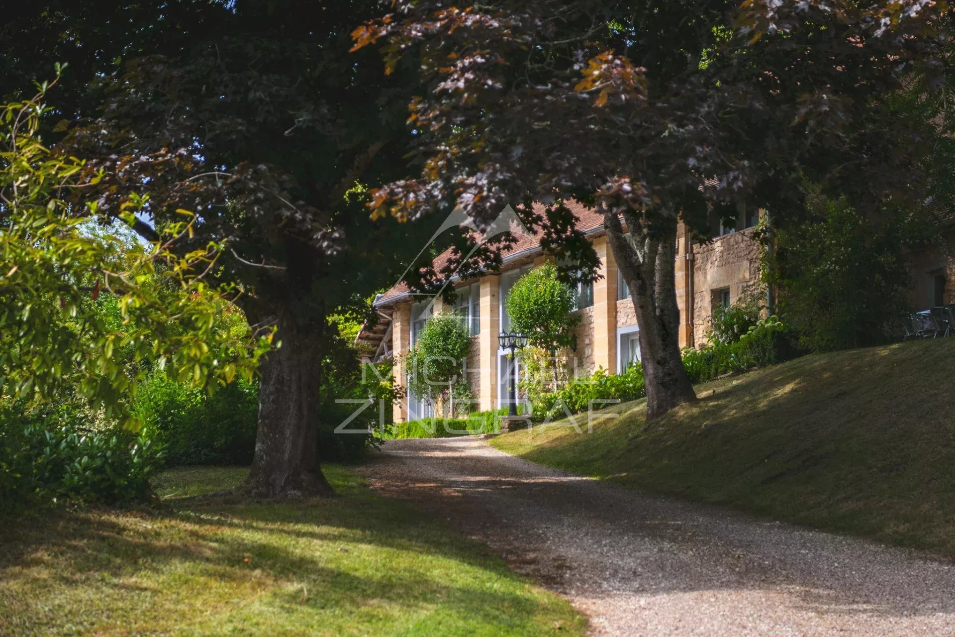 Außergewöhnliches Anwesen im grünen Périgord