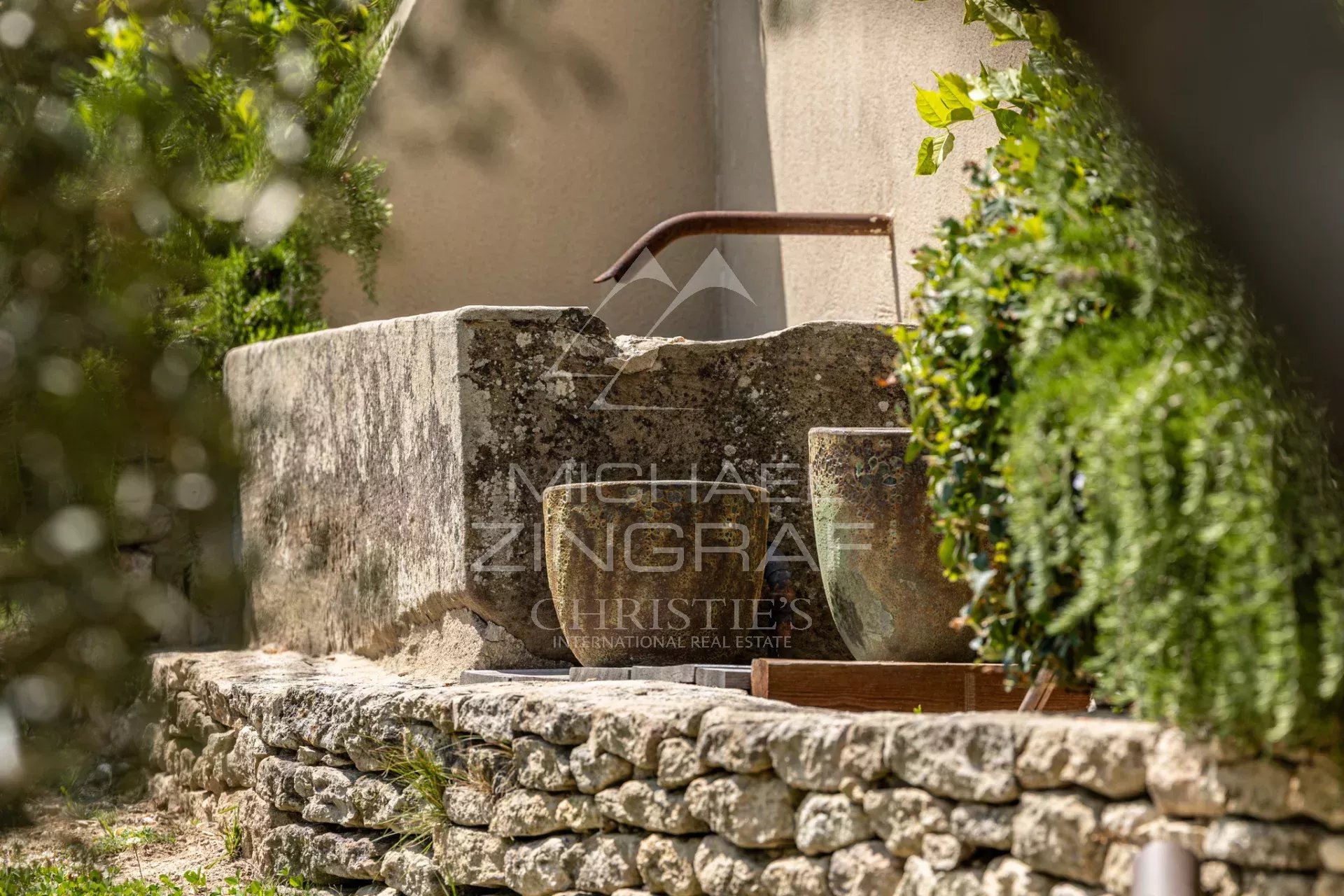 Gordes -  Splendide maison avec vue