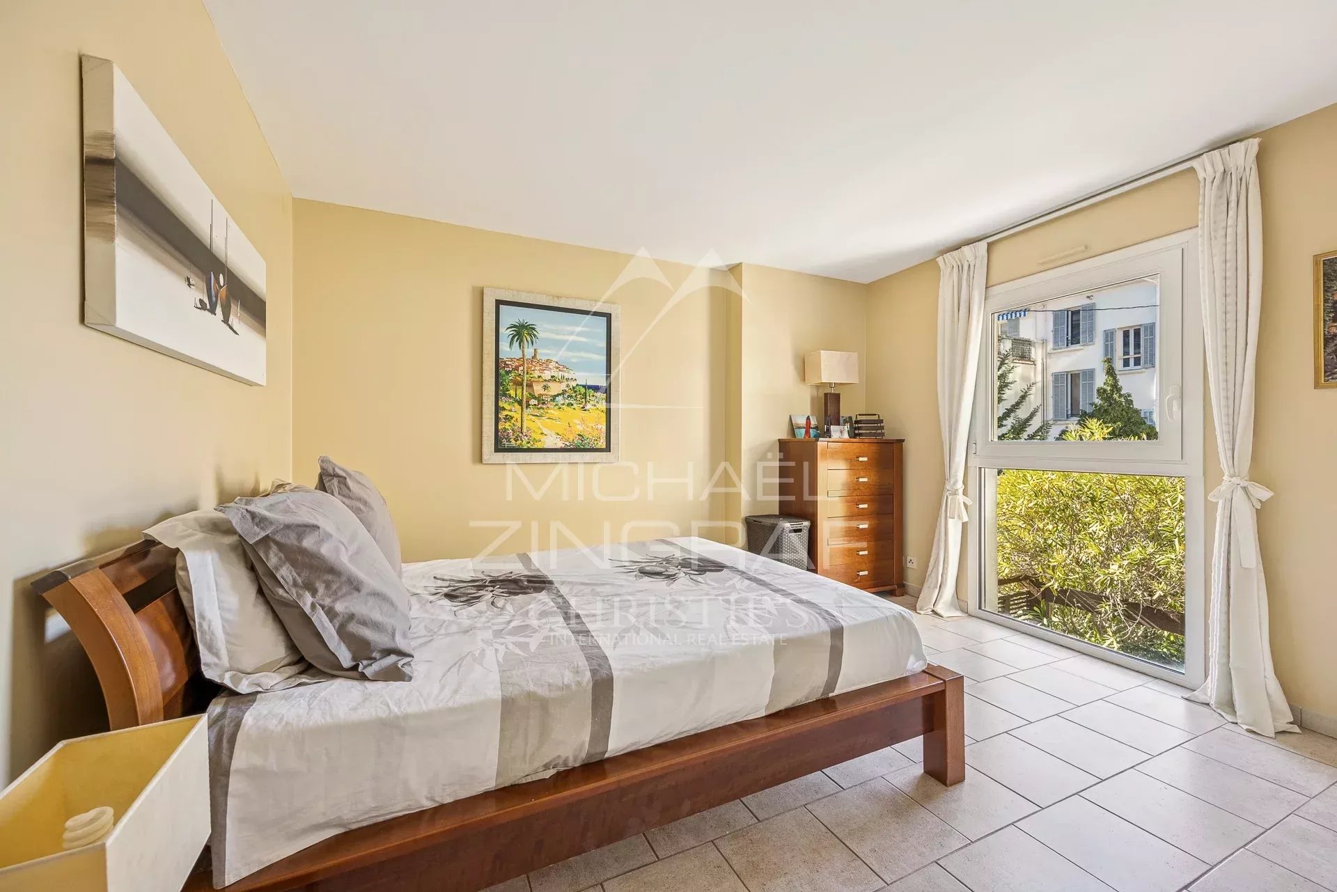 Cannes - Basse Californie - villa triplex au calme absolu