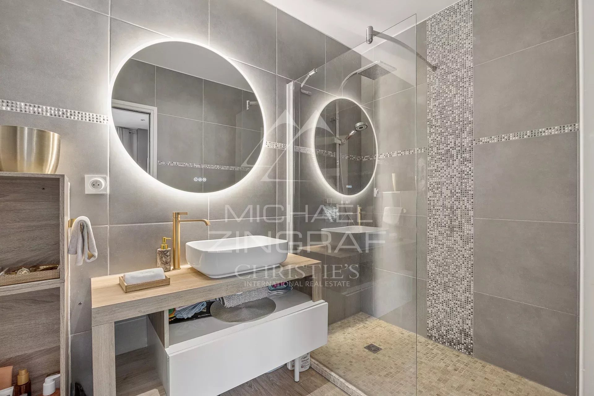 Élégant appartement rénové avec jardin et garage au cœur du Cap d’Antibes