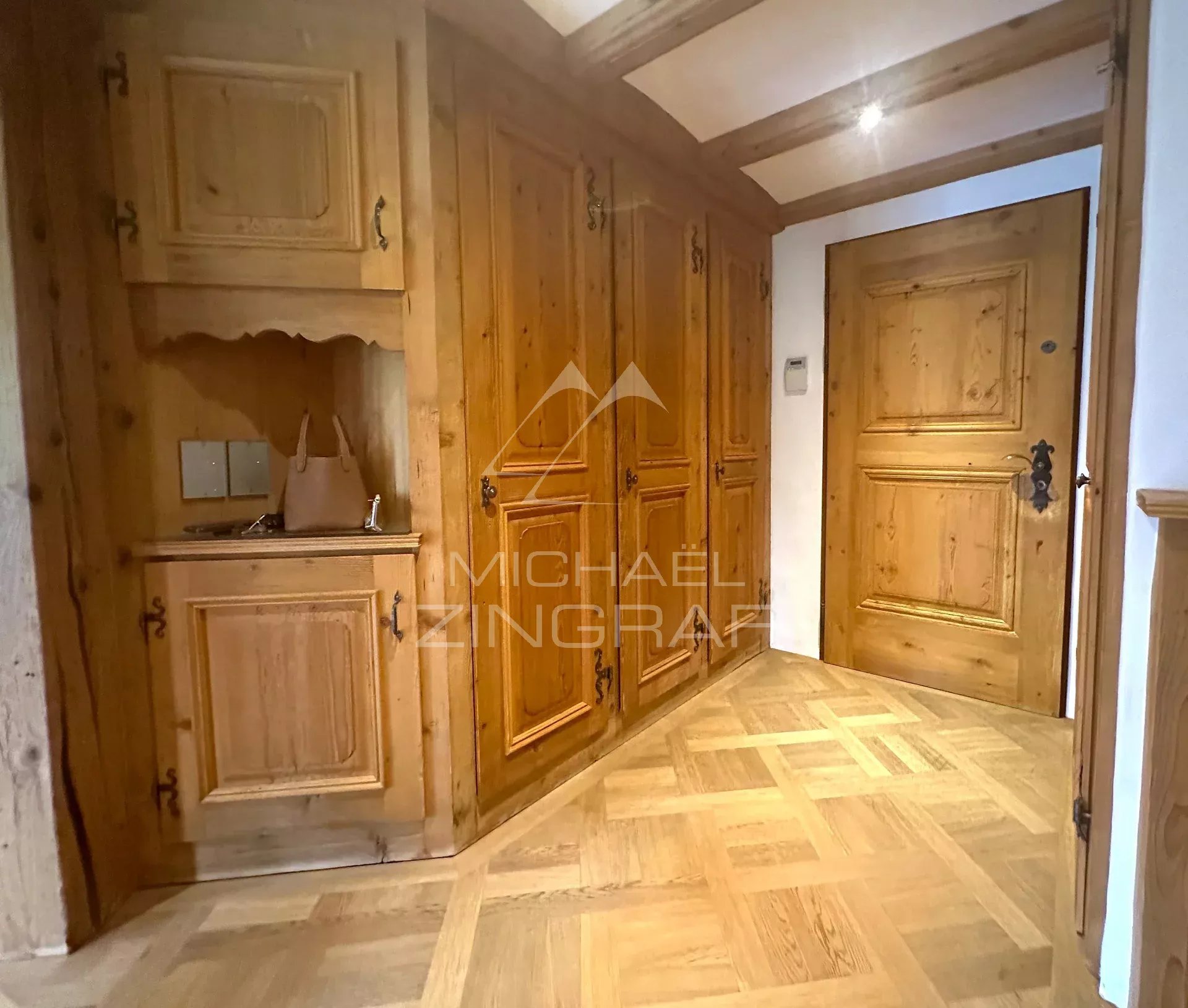 Miet-Appartement mit eigenem Garten in Gstaad