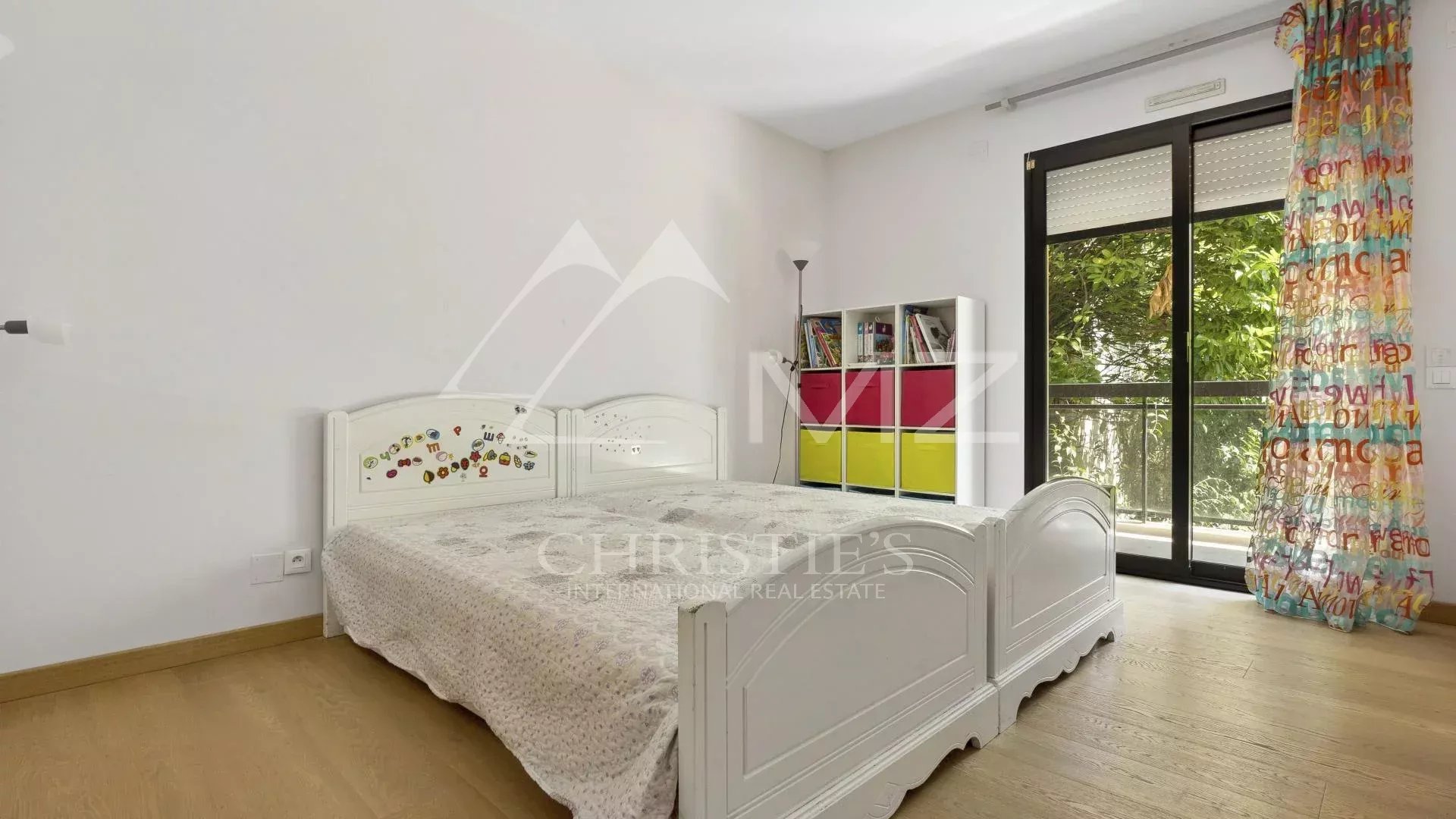 Quartier Montrose, 3-Zimmer-Wohnung mit 148m2 Garten