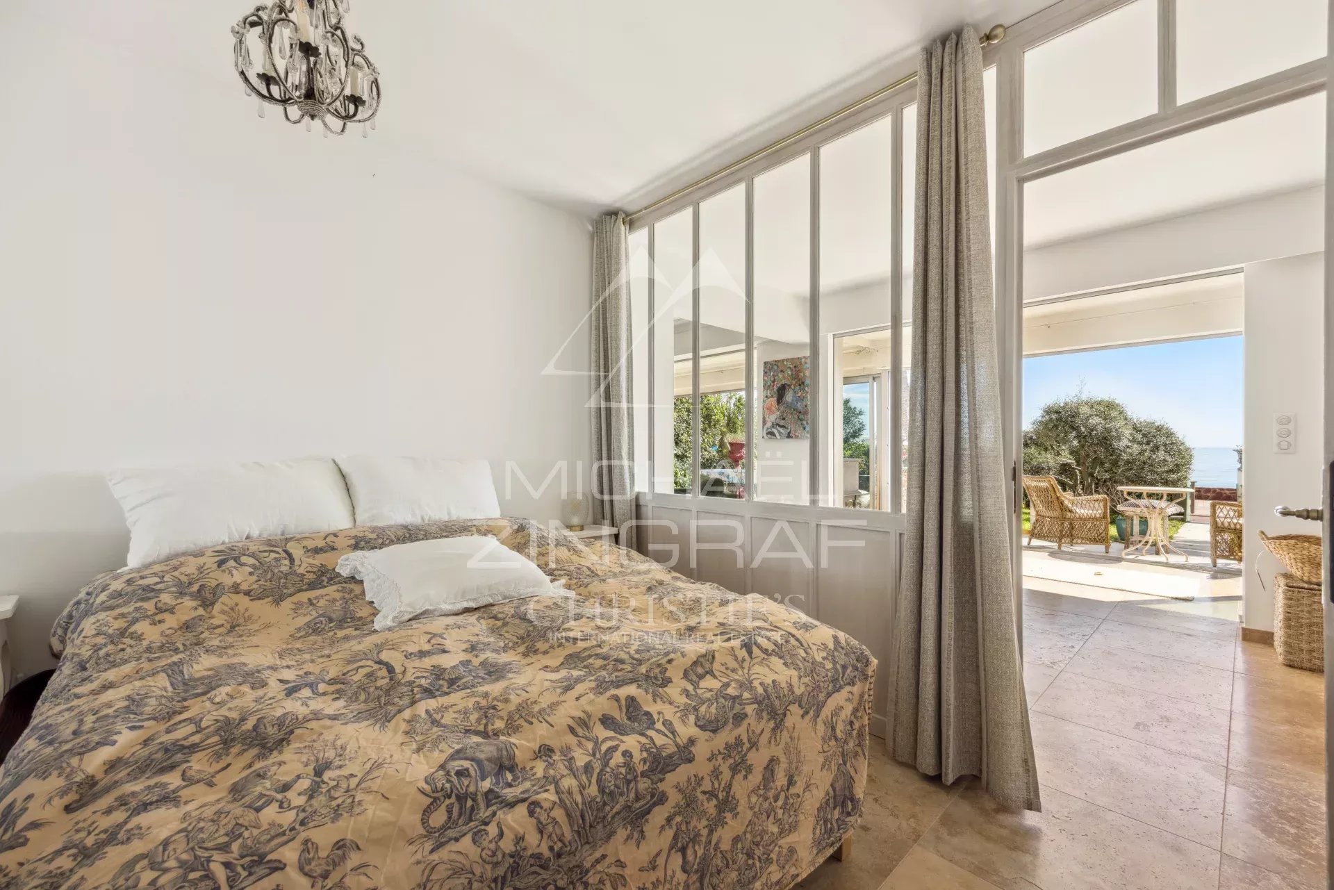 Cannes Palm Beach - Face à la mer, magnifique rez-de-jardin