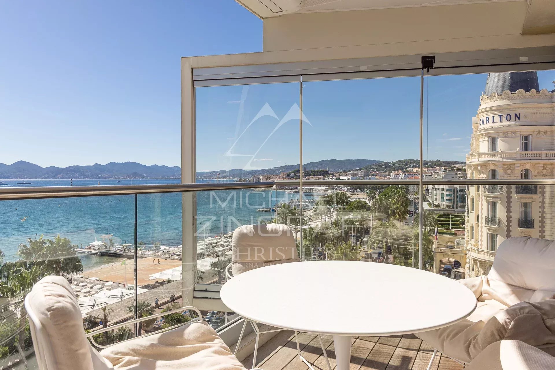 Cannes Croisette – Spacieux 5 pièces avec vue mer panoramique