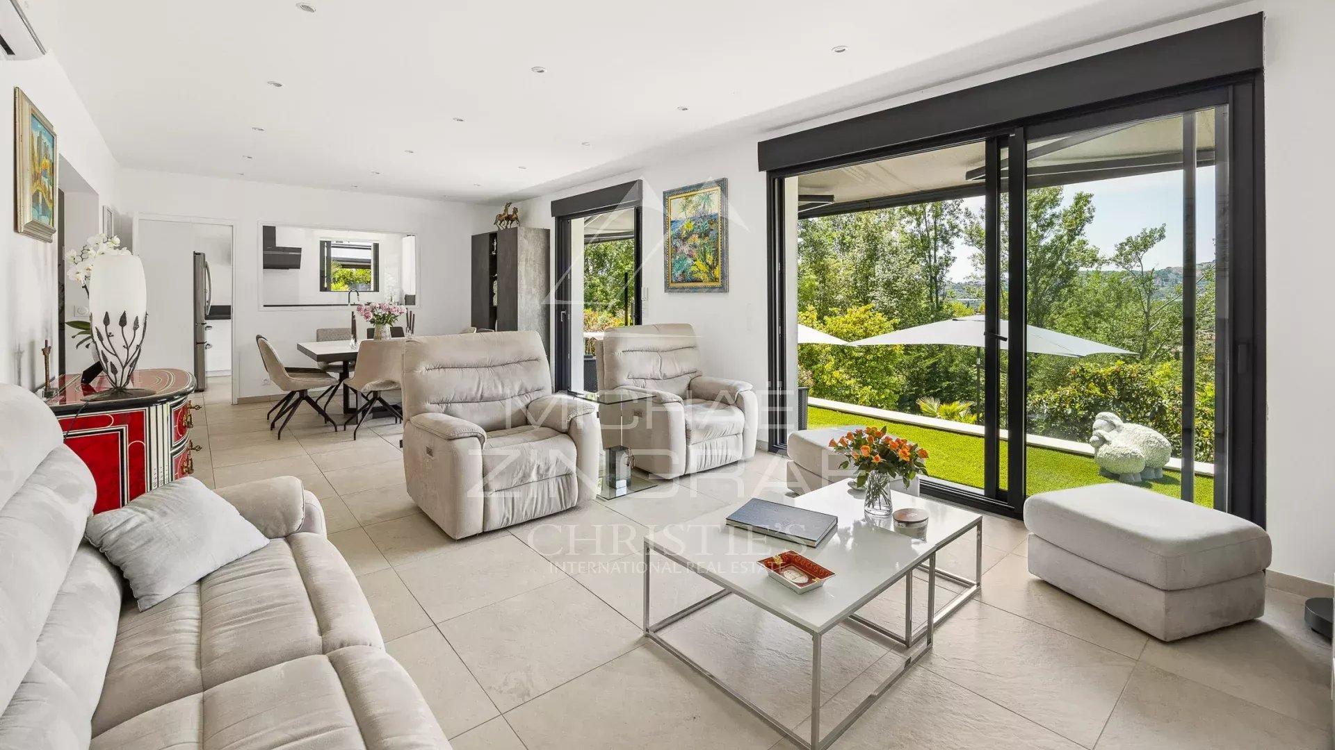 Moderne provenzalische Villa von hoher Qualität