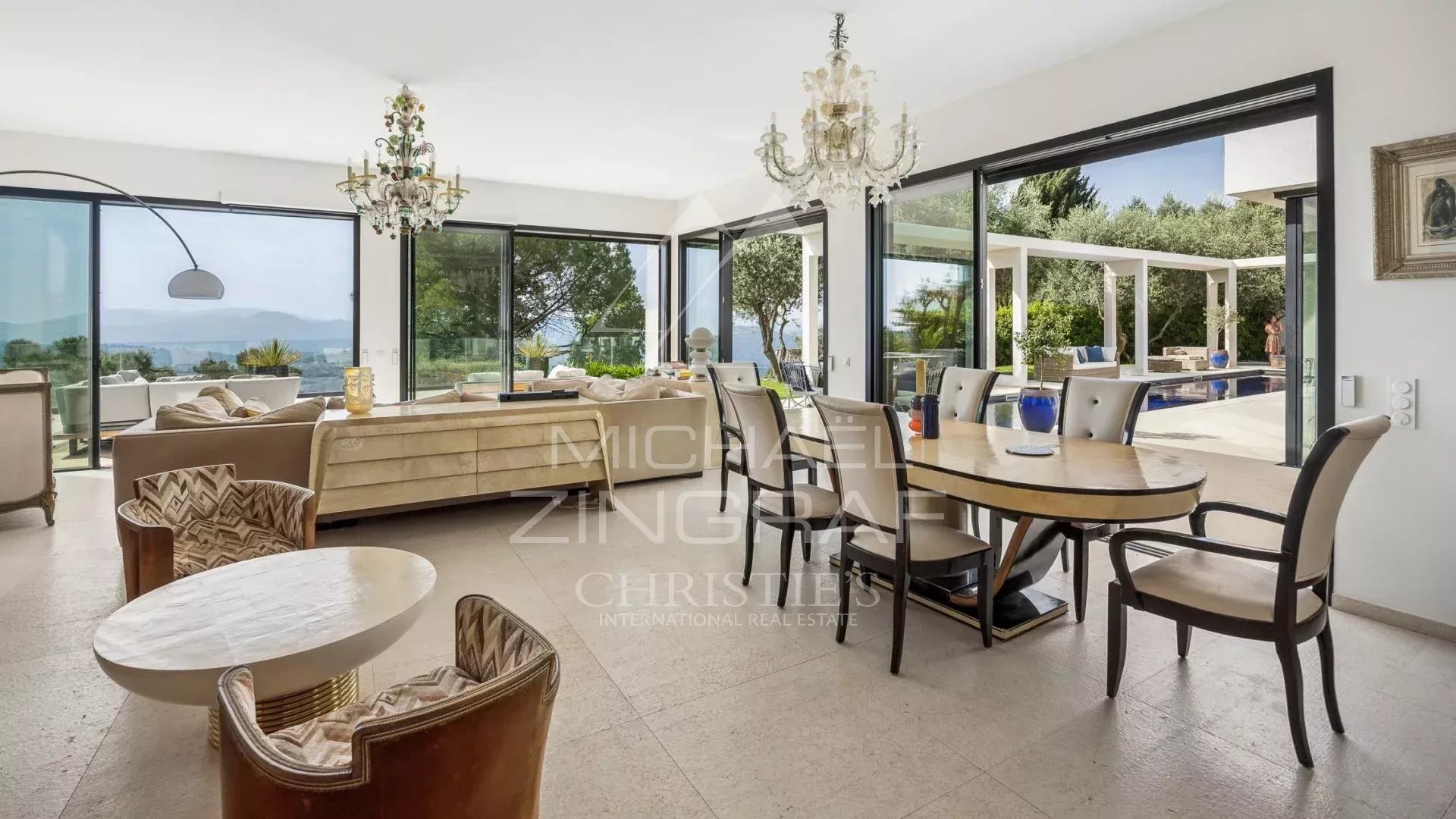 Contemporary architecture & panoramic views