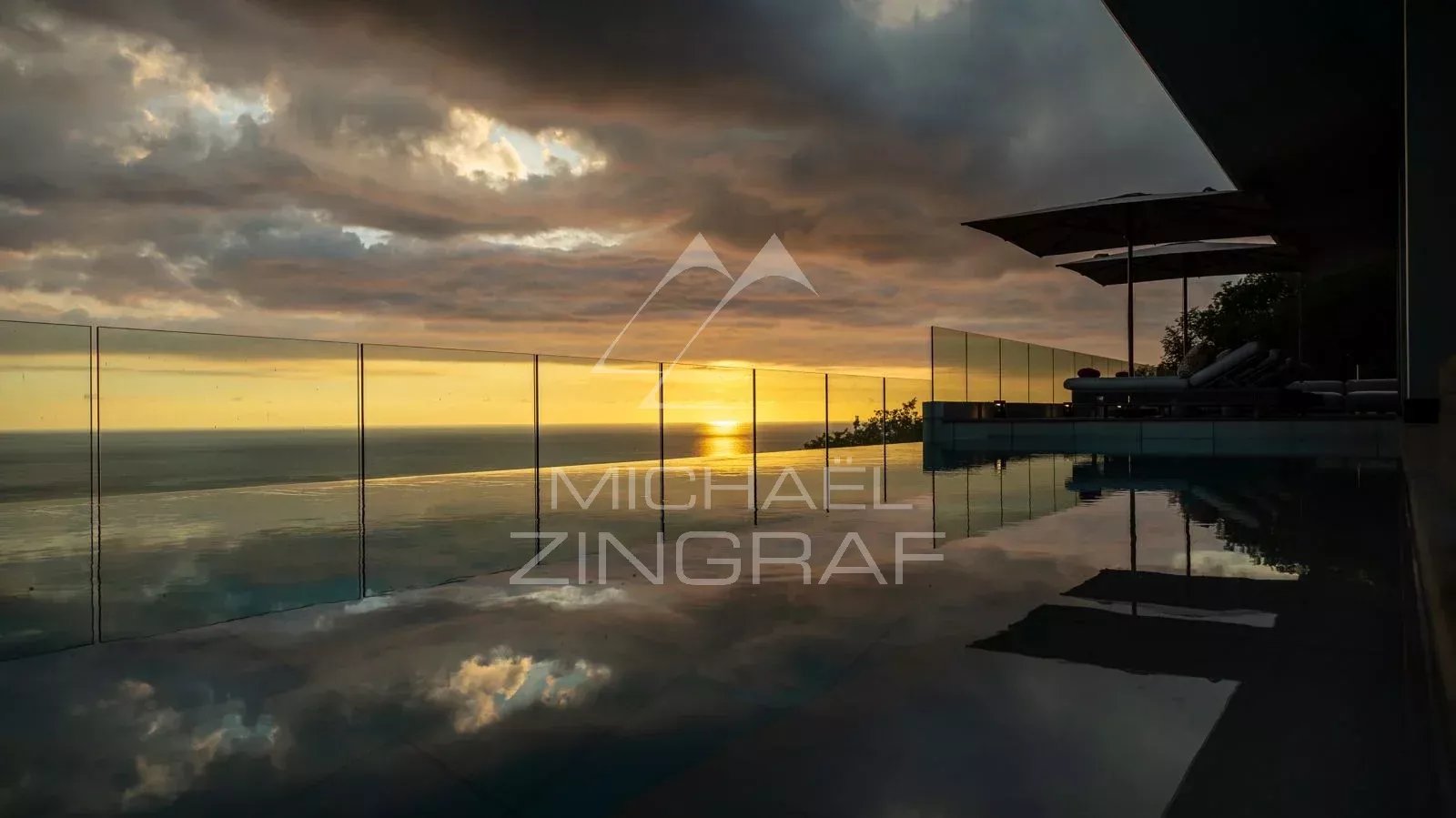 Île Maurice – Villa d’Exception Ultra Luxe avec Vue Panoramique sur Le Morne – Rivière Noire
