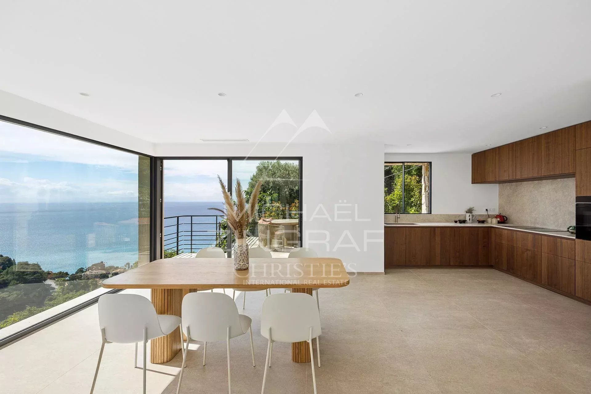 Villa contemporaine d’exception – Vue panoramique mer – Roquebrune-Cap-Martin