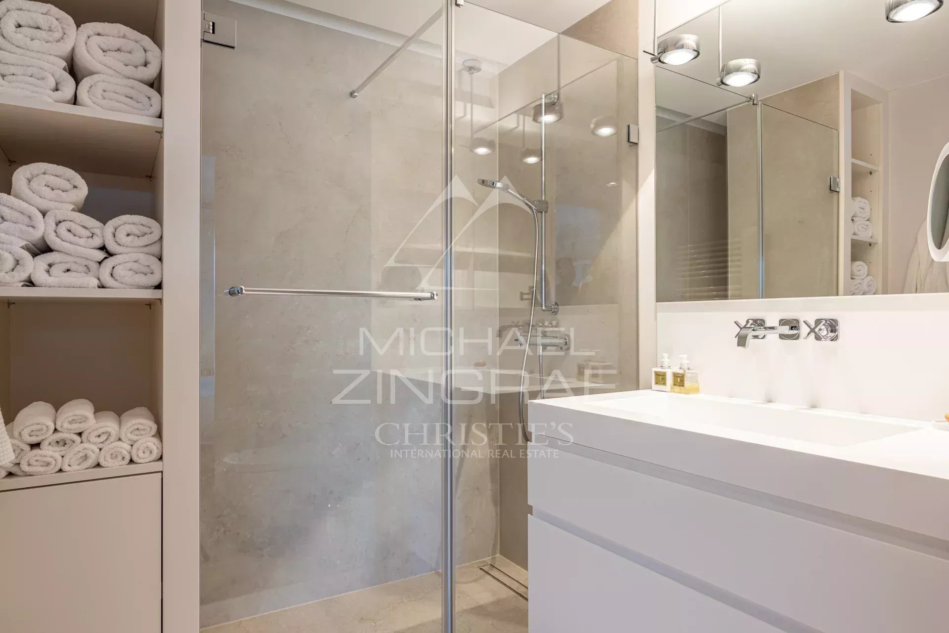 Palm Beach – 3-Zimmer-Wohnung im Yacht-Standard