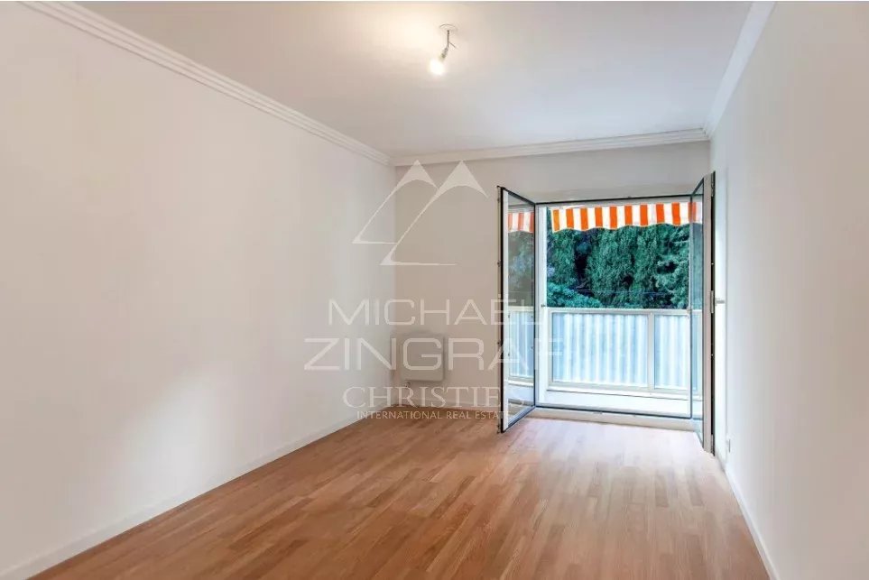 Renovated 3-room flat