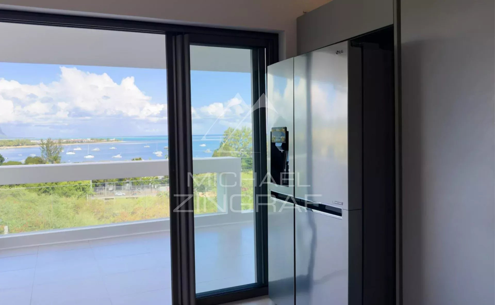 Penthouse d'Exception de 3 Chambres avec Jacuzzi et Vue Panoramique sur l'Océan