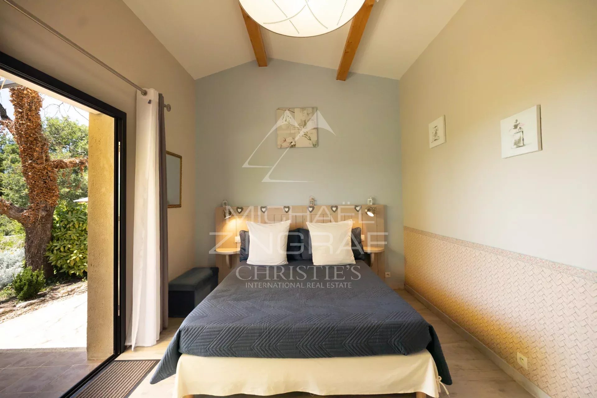 Exclusivité - Luberon - Belle propriété avec piscine et dépendances