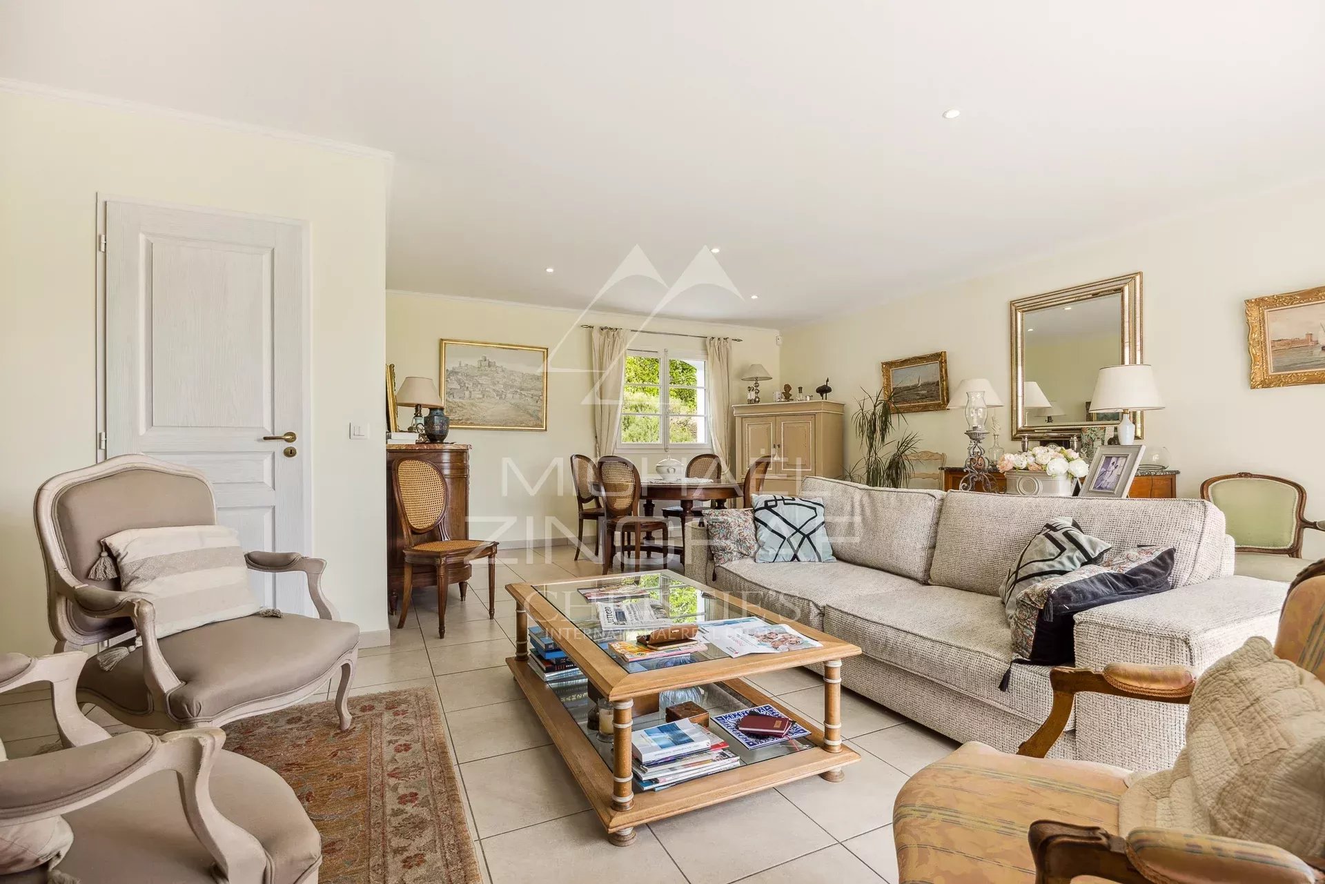 Vence: Charmante provenzalische Villa mit Meerblick