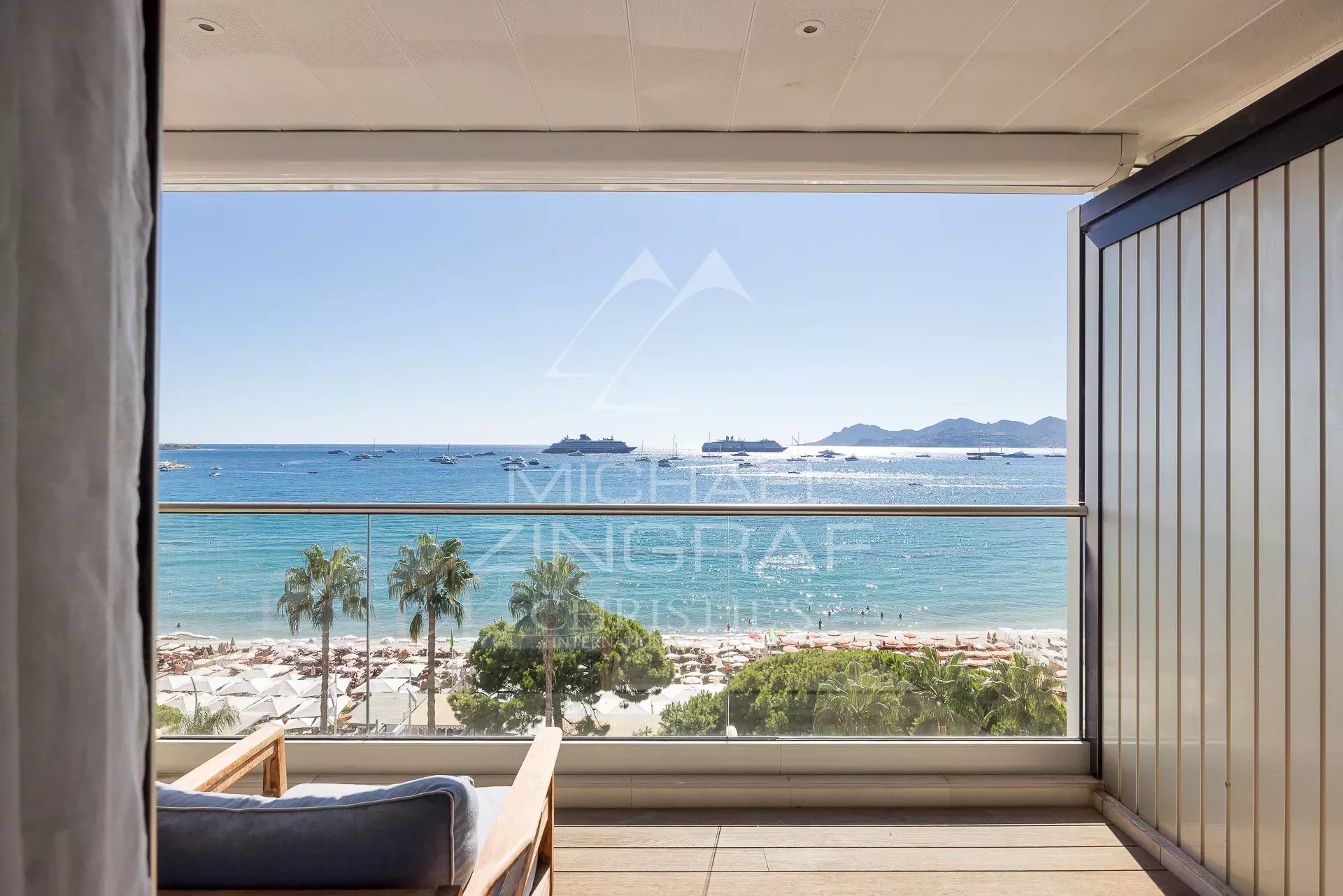 Cannes Croisette – 1-Bedroom Apartment with Panoramic Sea View