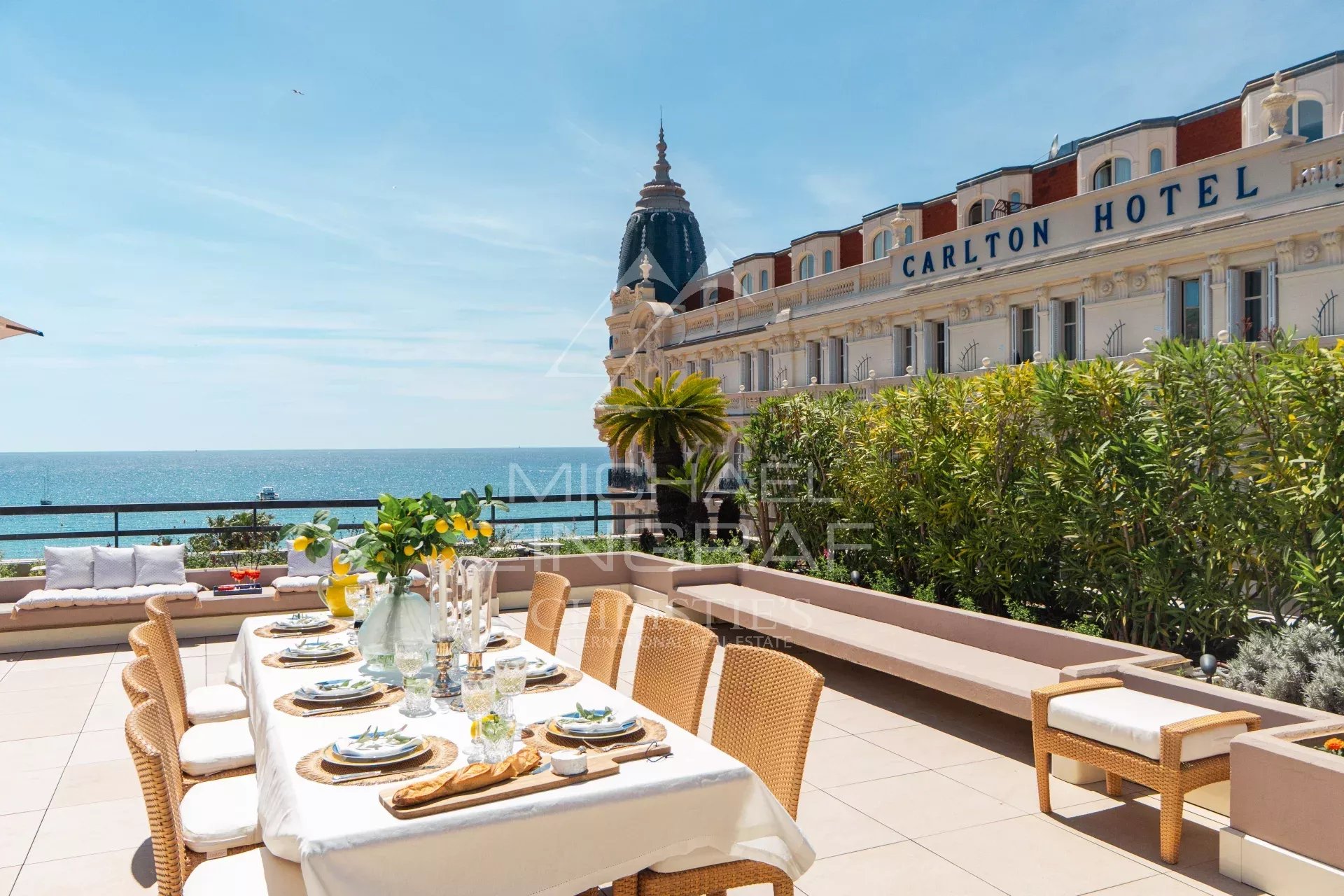 EXCLUSIVITE-CANNES APPARTEMENT D'EXCEPTION  DANS UNE RESIDENCE DE STANDING
